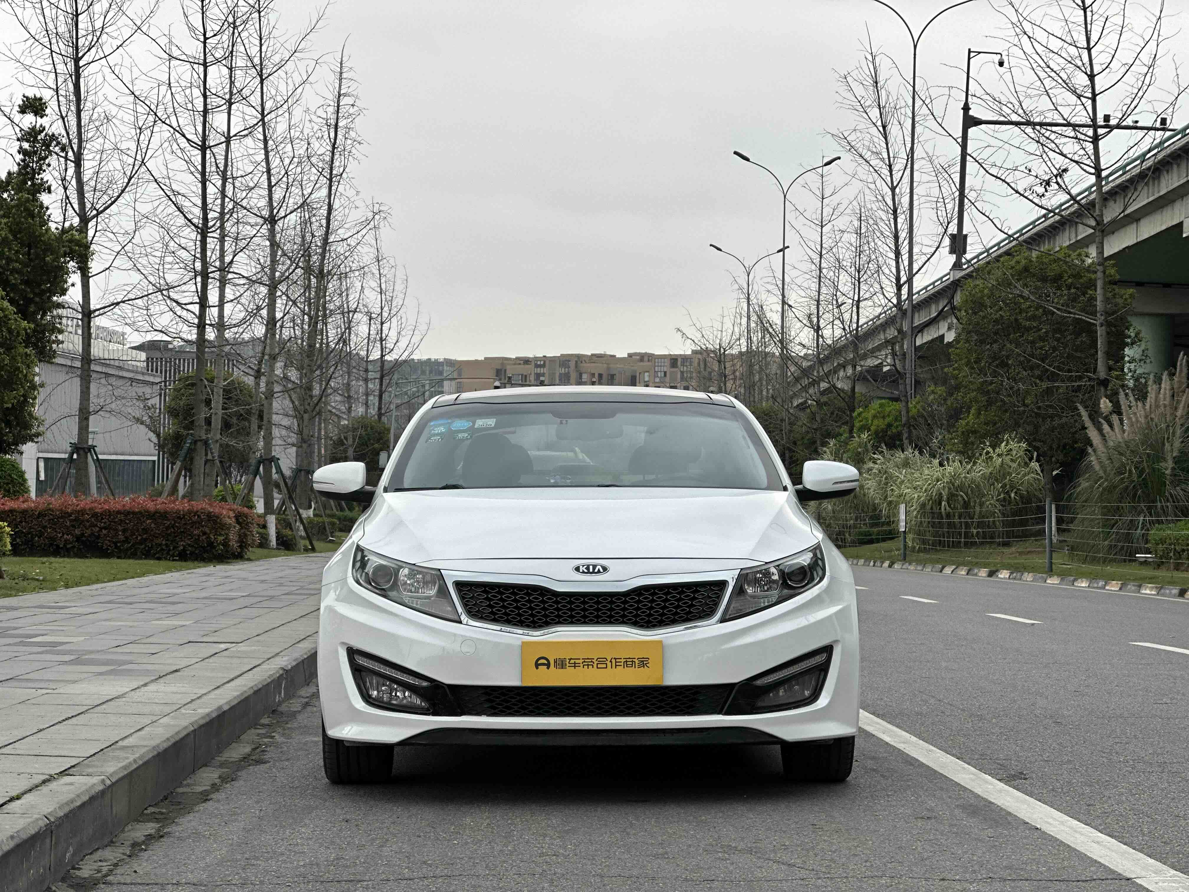 起亚 起亚K5 2014 汽车图片 #2