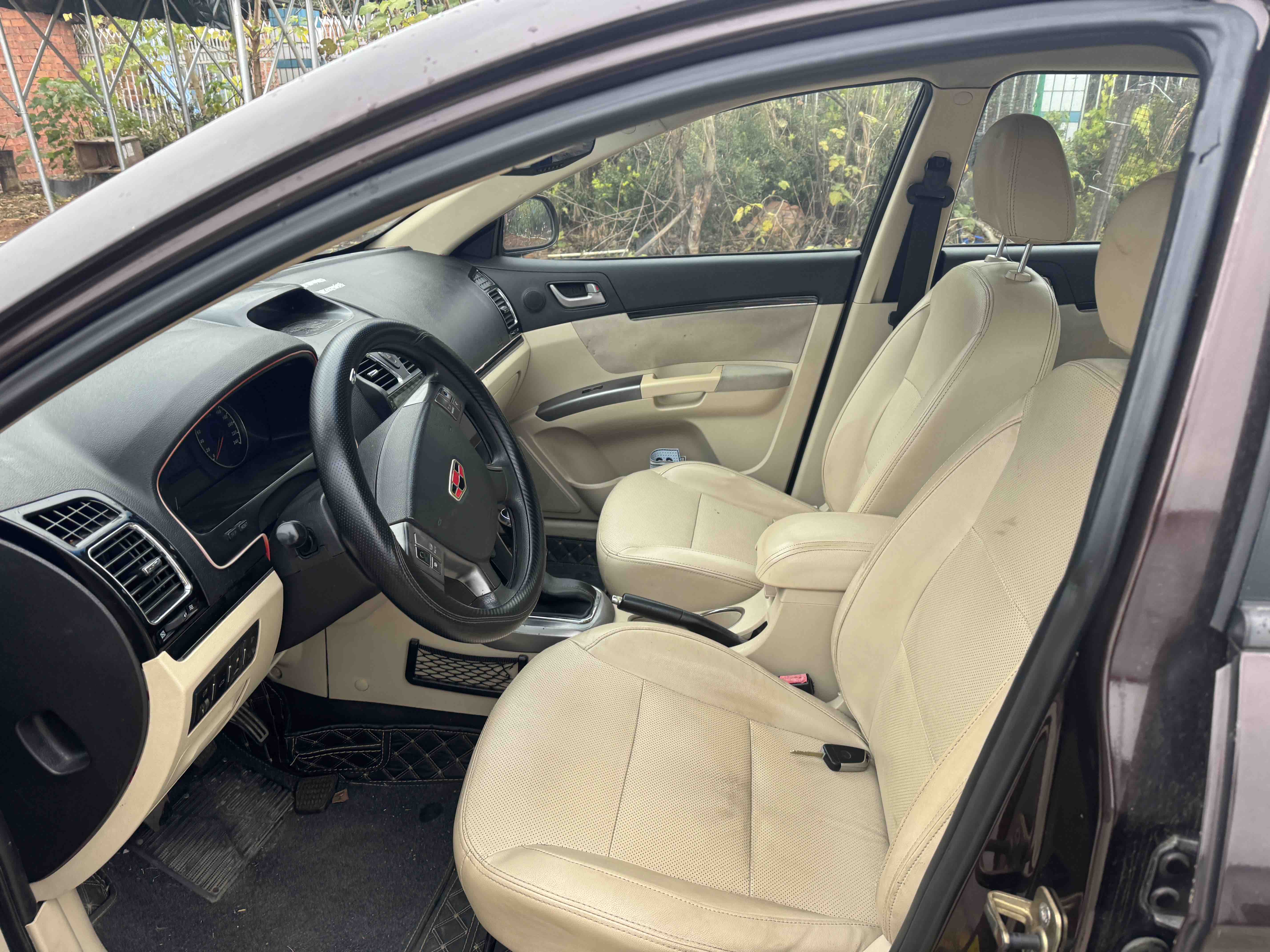 GEELY Emgrand Classic 2013 car image #2