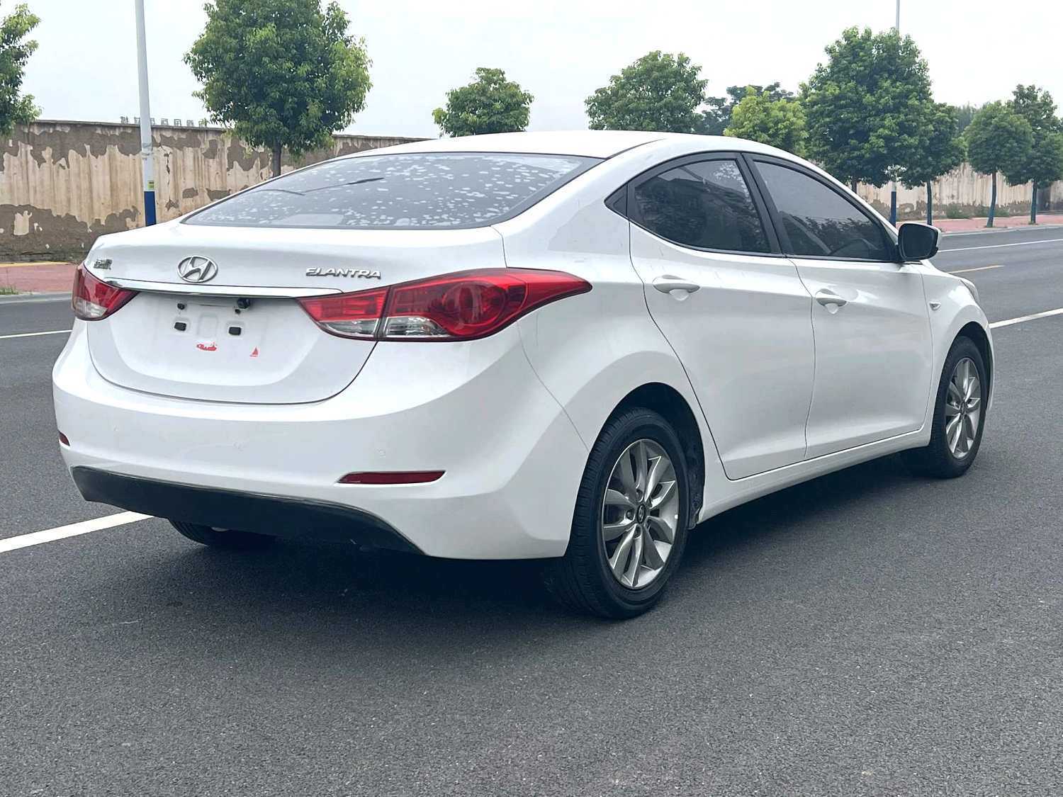 Hyundai Elantra MD 2014 car image #2