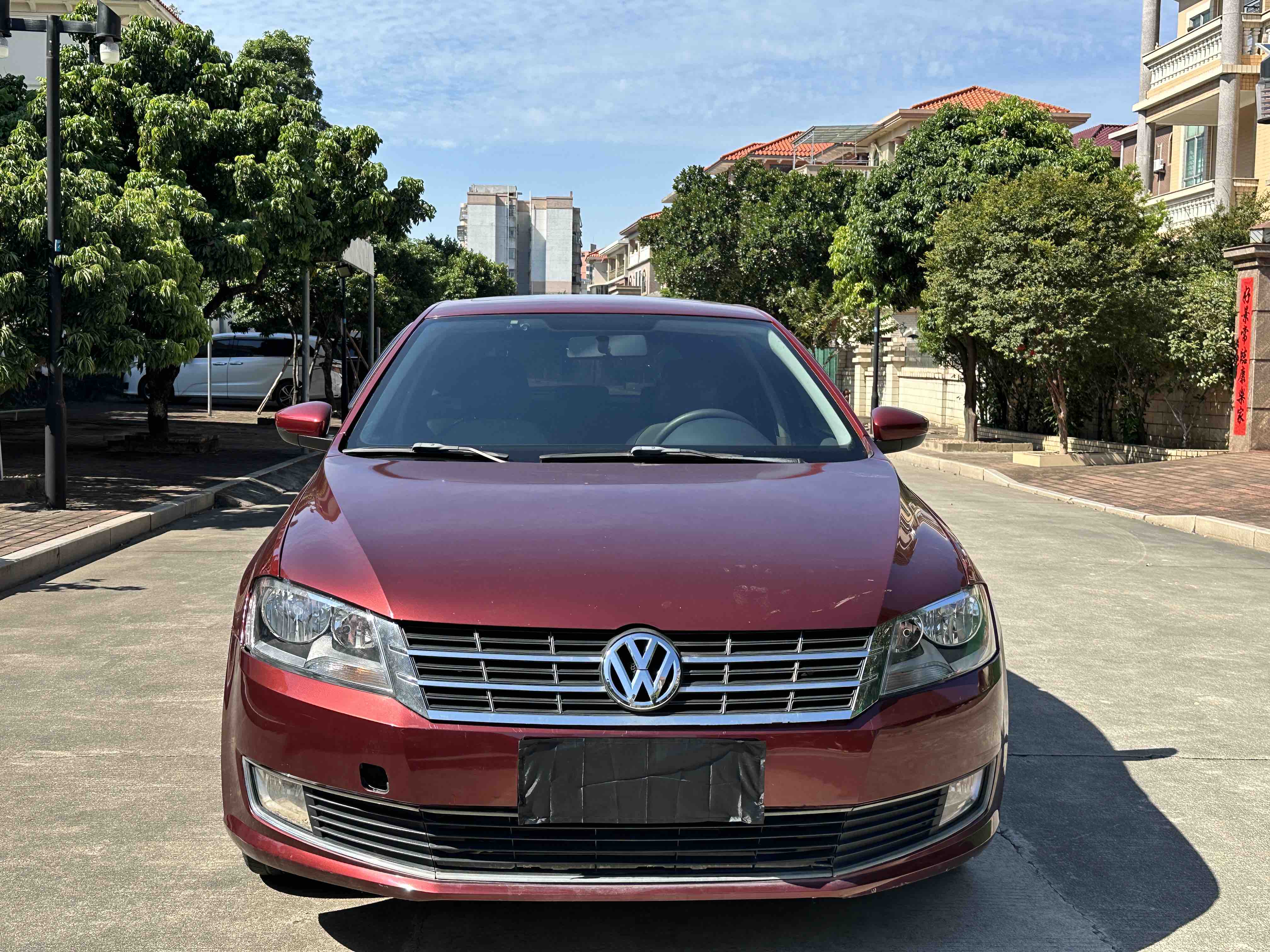 Volkswagen Gran Lavida 2013 car image #2