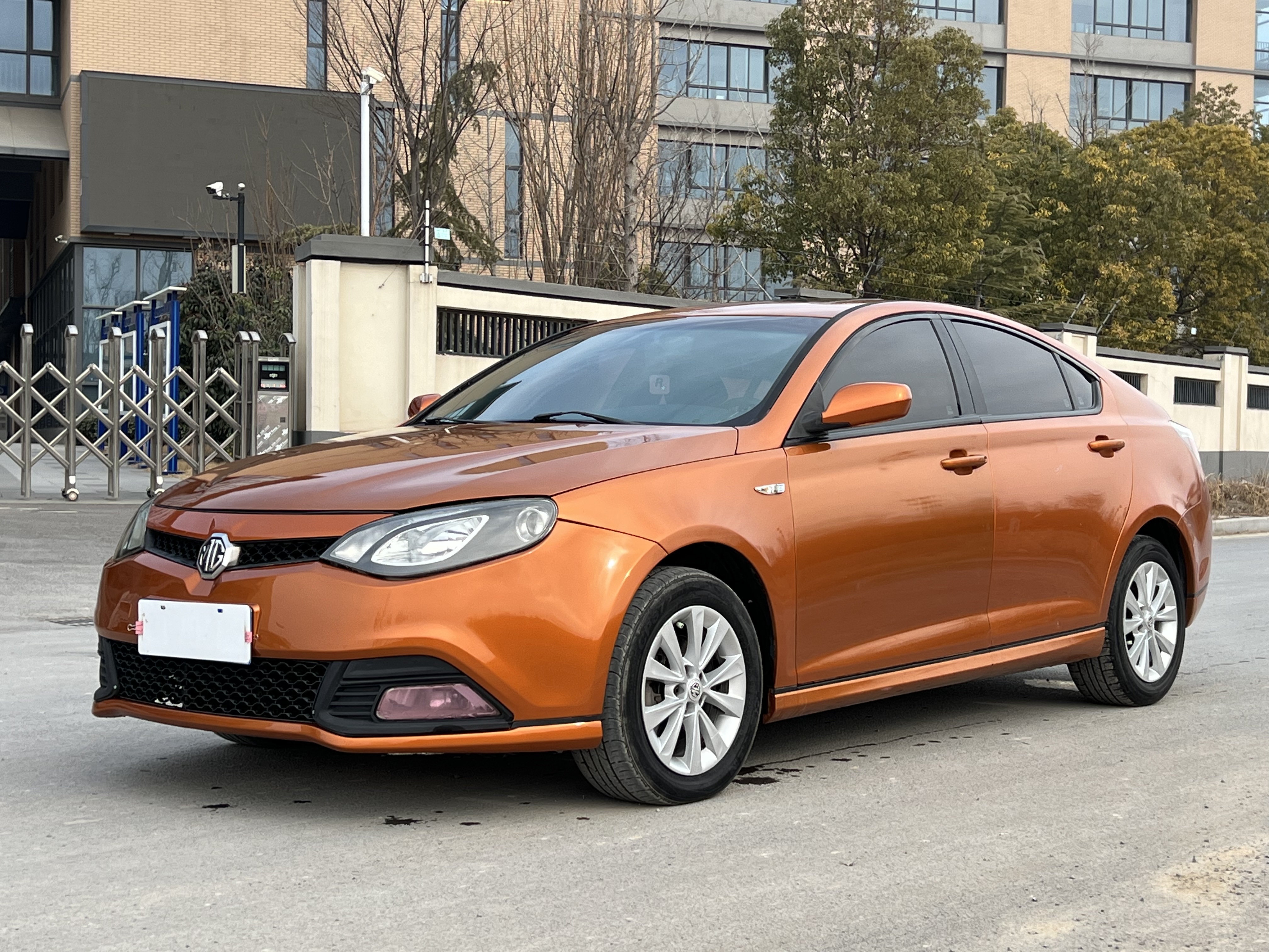 MG 6 2011 car image #2