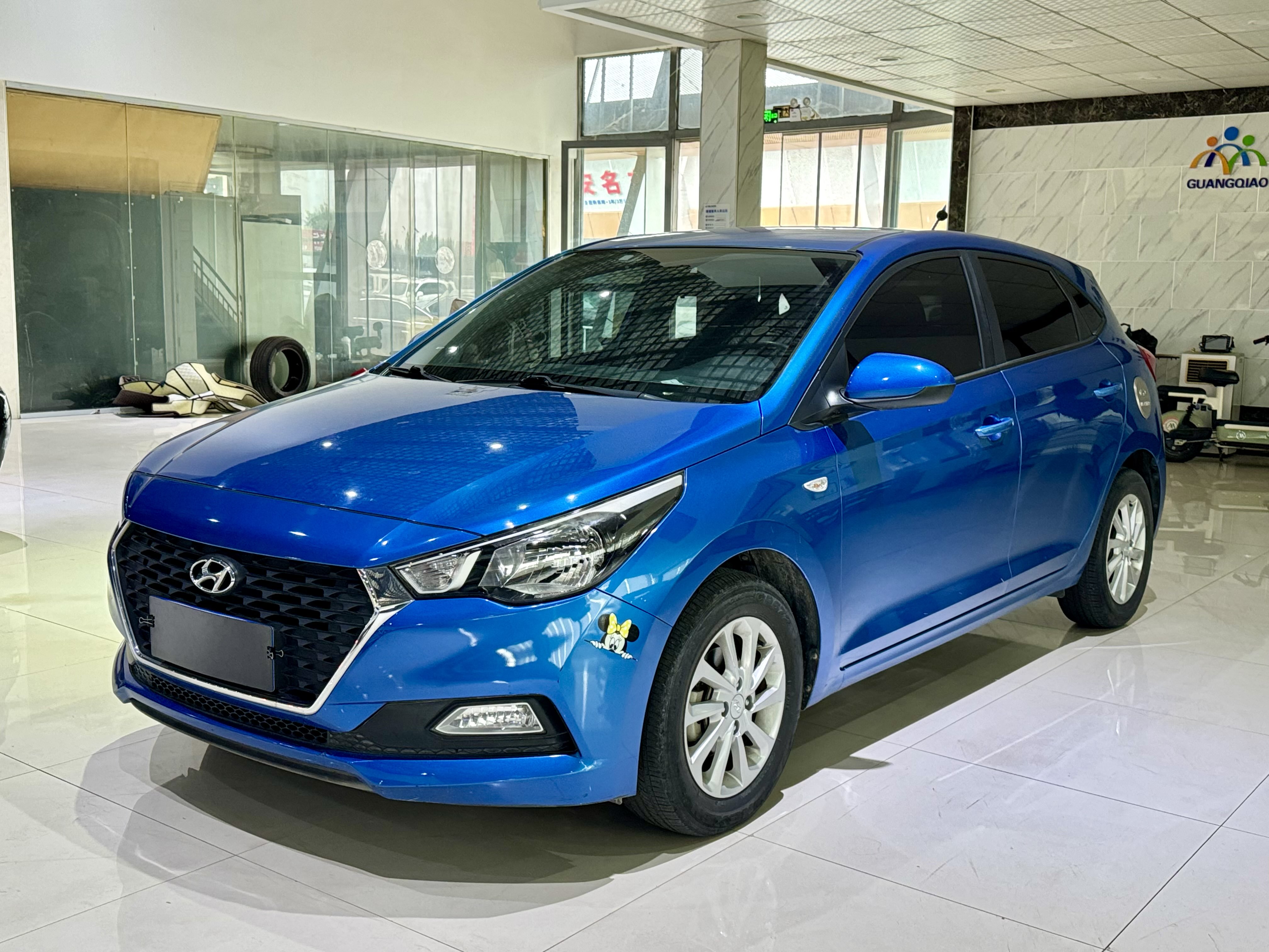 Hyundai Verna RV 2017 imagen de coche #2