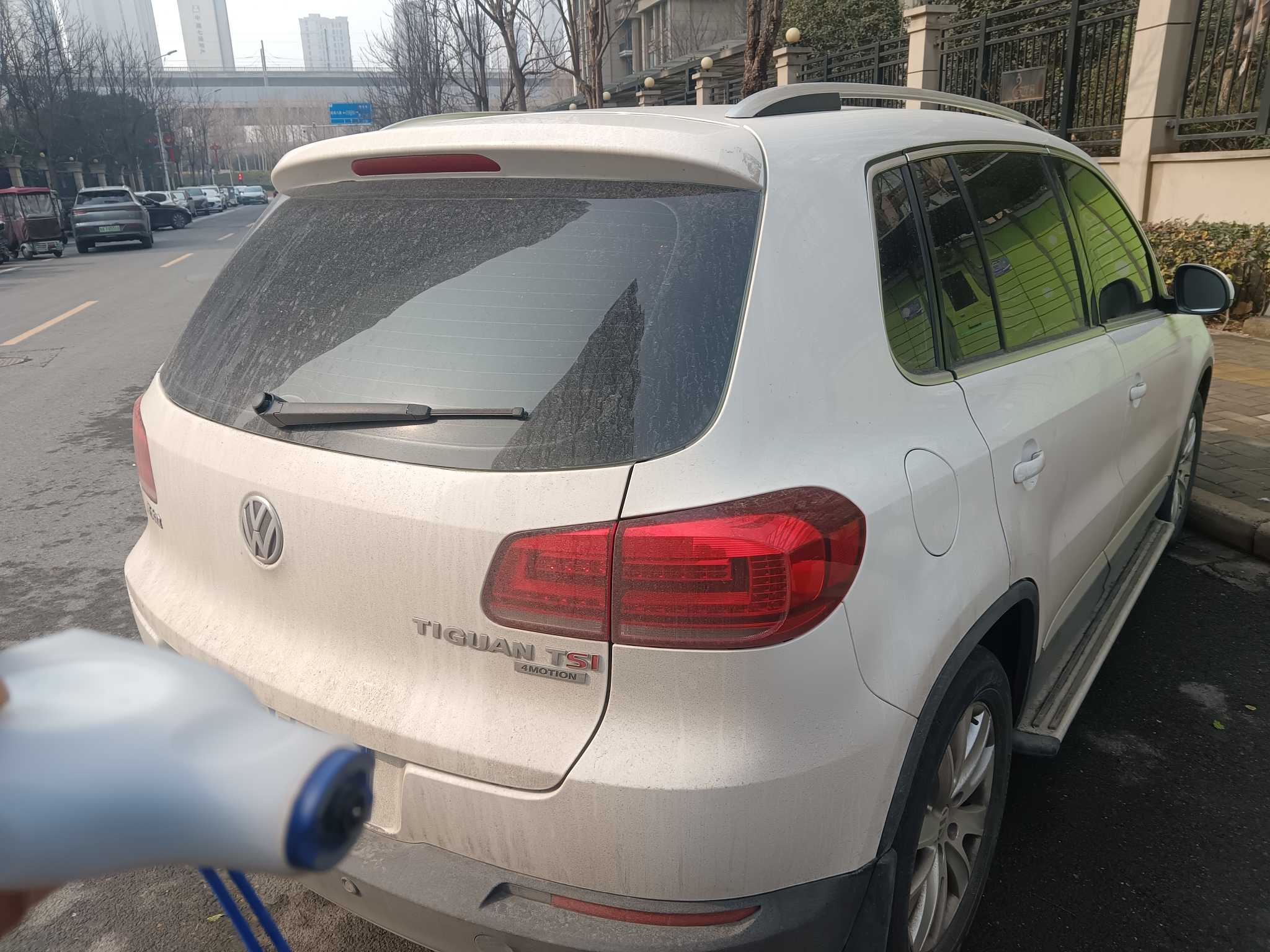 Volkswagen Tiguan 2026 car image #2