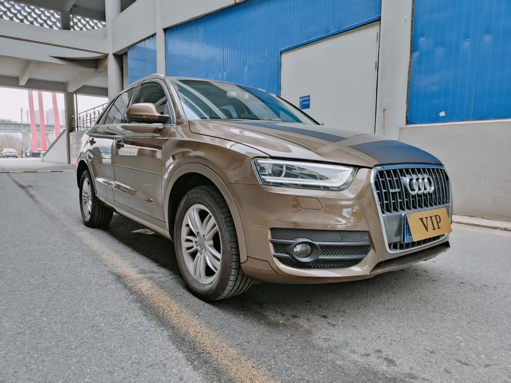 Audi Q3 2014 car image #2