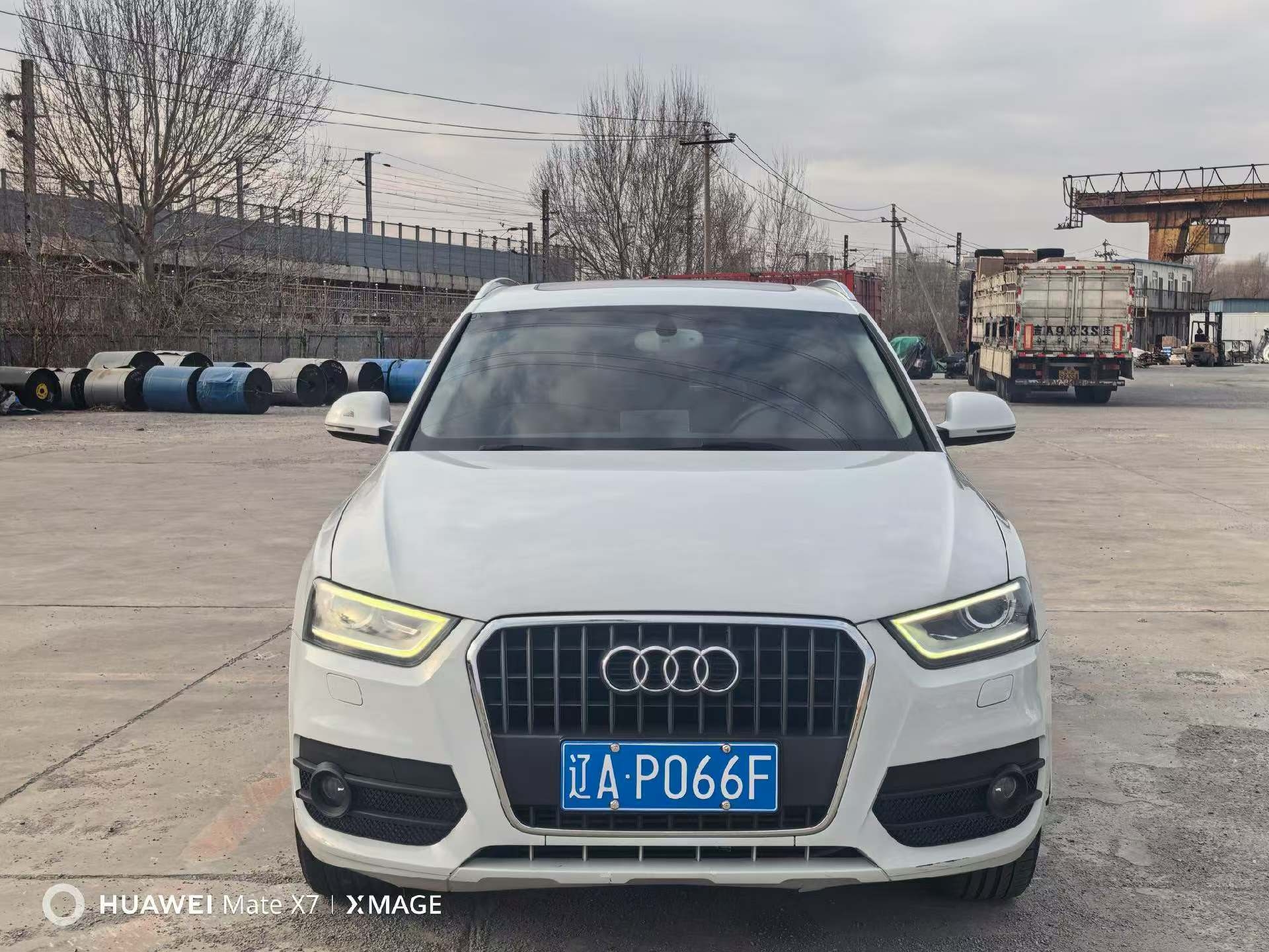 Audi Q3 2013 car image #2