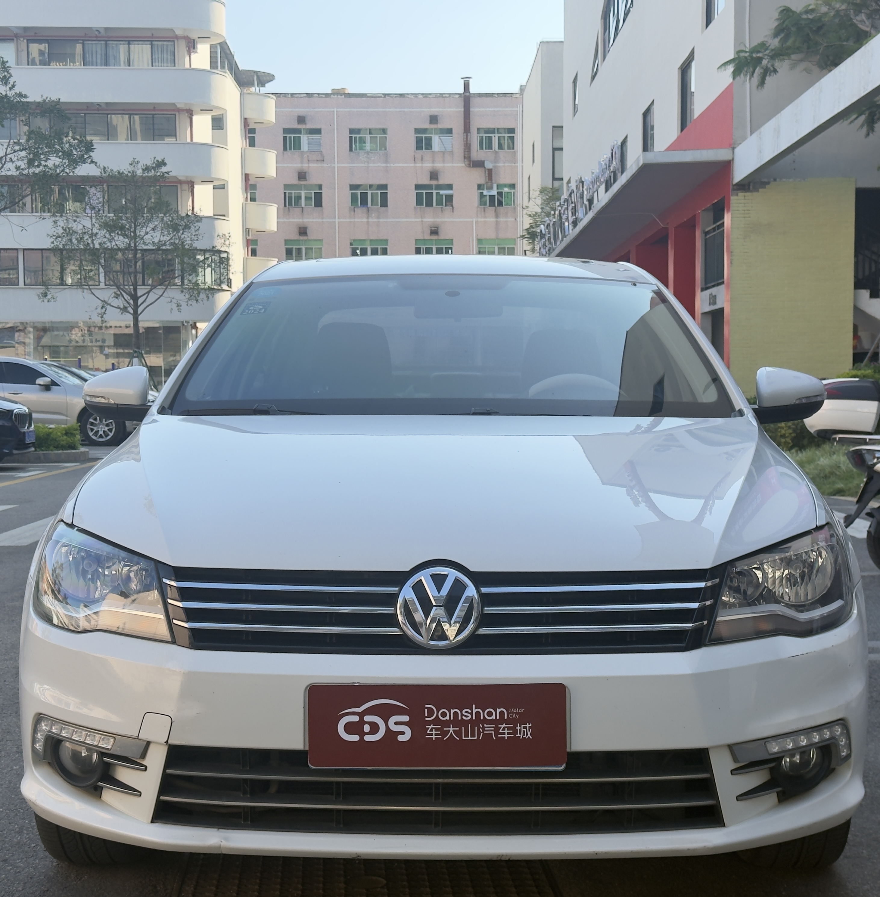 Volkswagen Bora 2013 car image #2