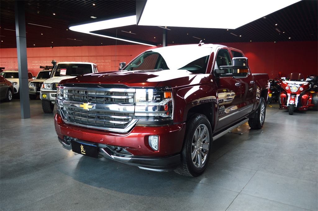 Chevrolet Silverado 2018 car image #2