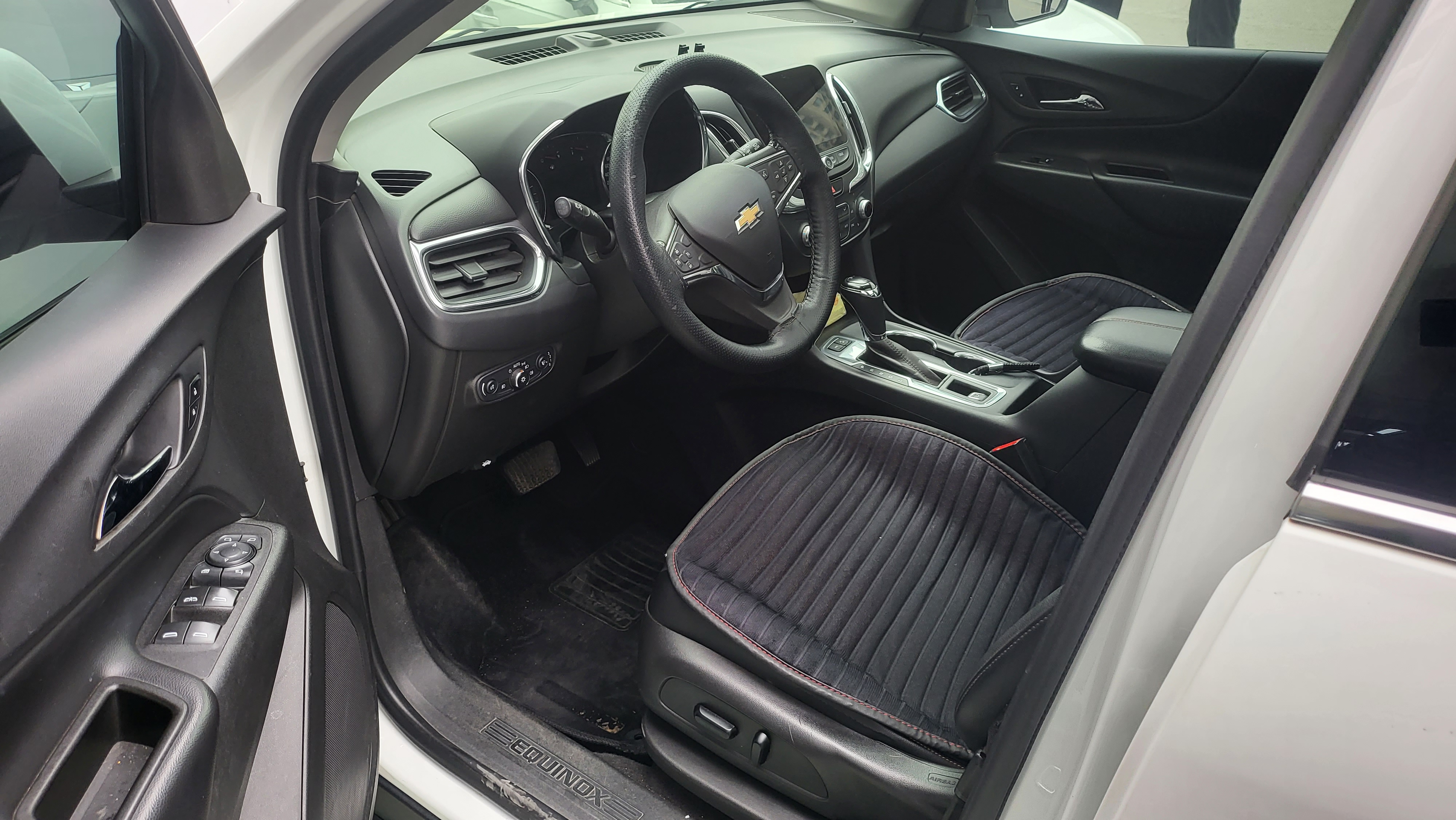 Chevrolet Equinox 2017 car image #2