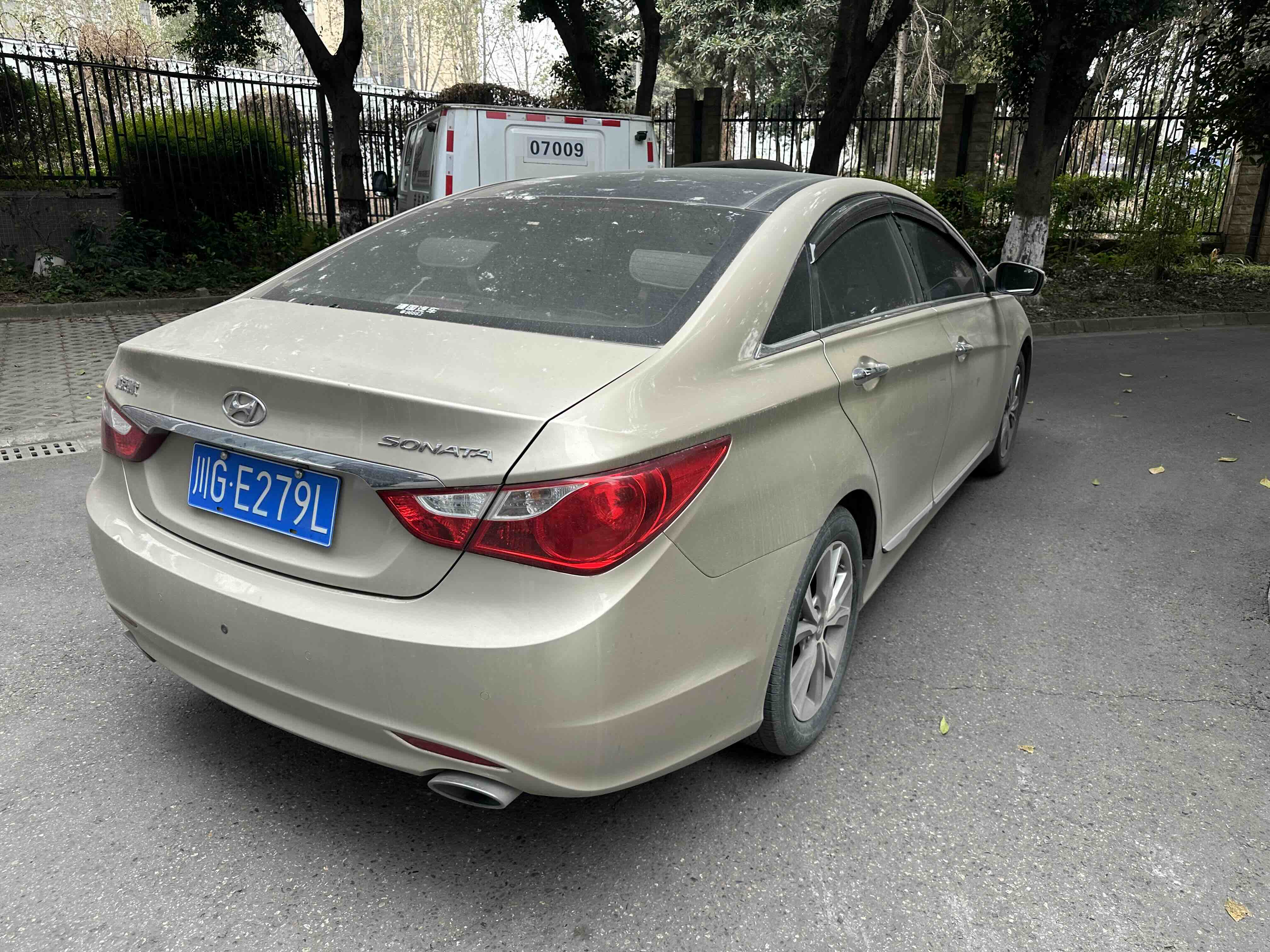Hyundai Sonata 2014 car image #2