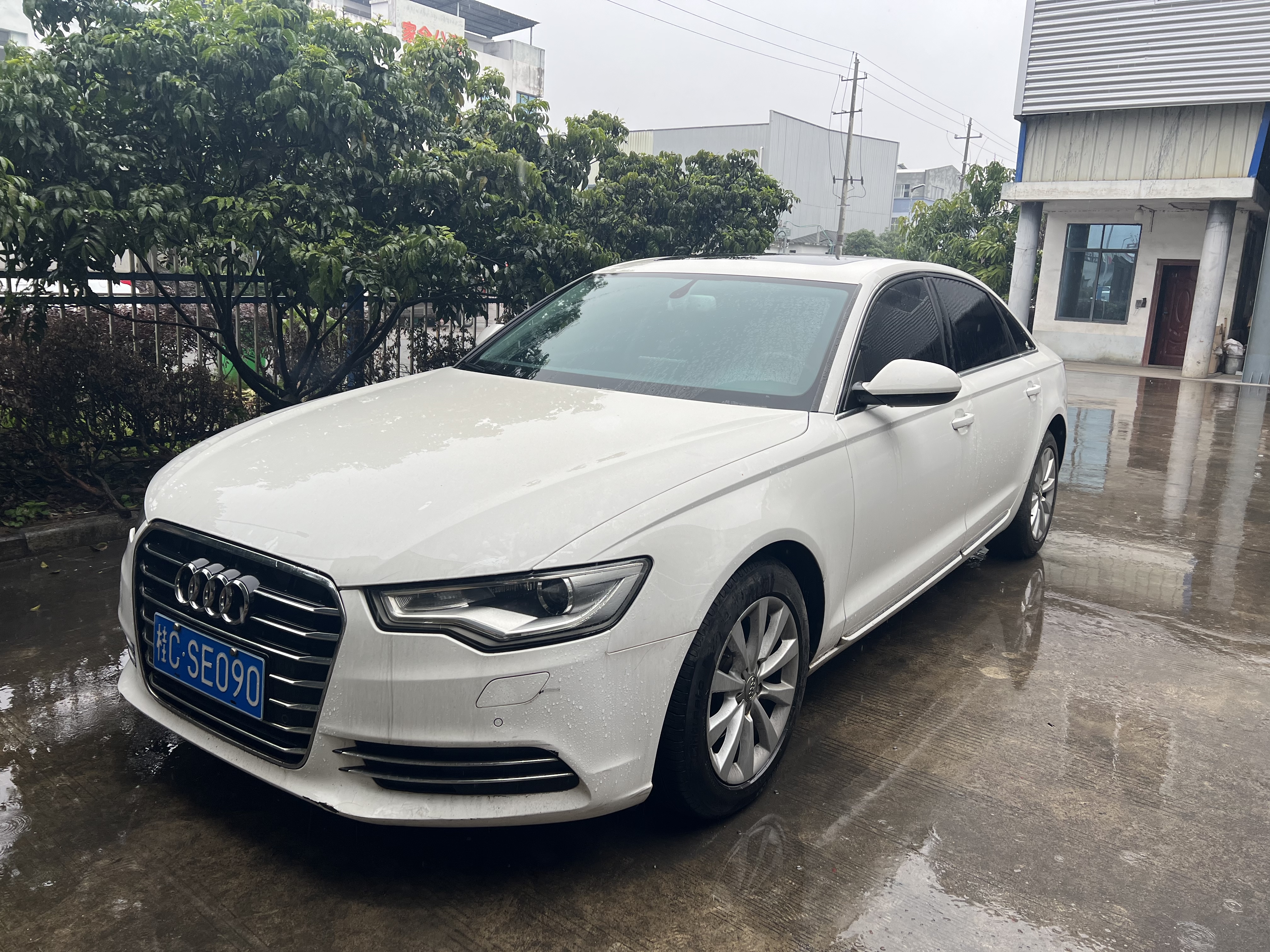 Audi A6L 2015 immagine di auto #2