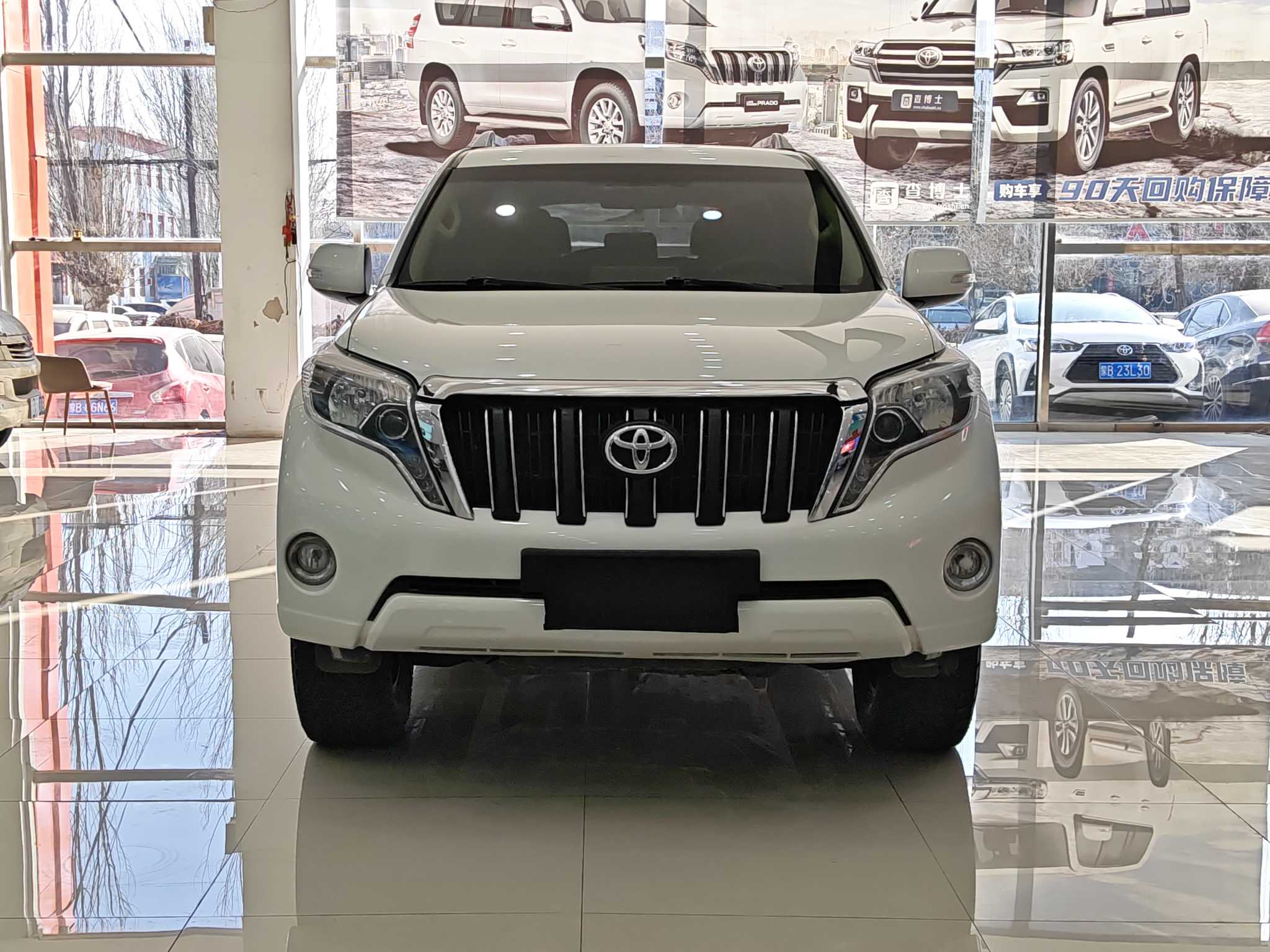 Toyota Land Cruiser Prado 2018 #2 Toyota Land Cruiser Prado 2018 car image #2