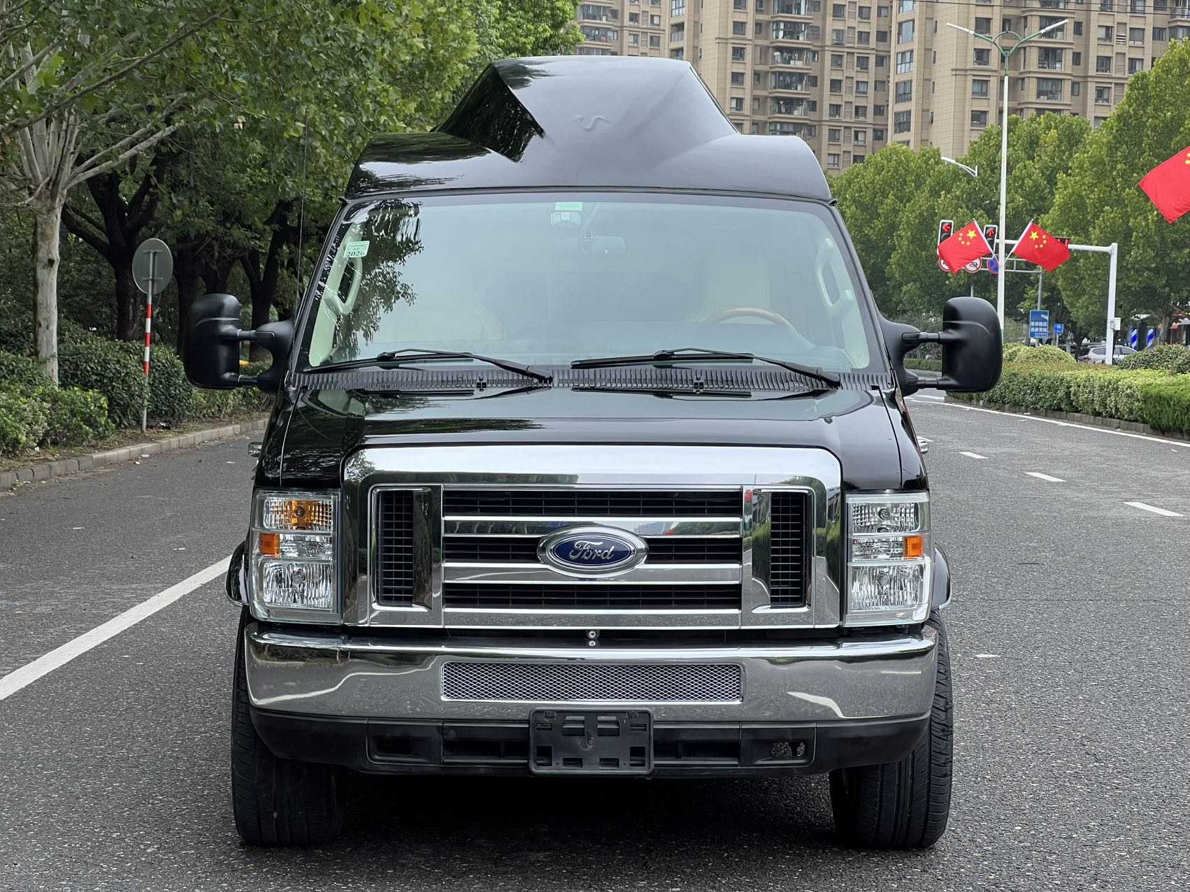 Ford E350 2010 image de voiture #2