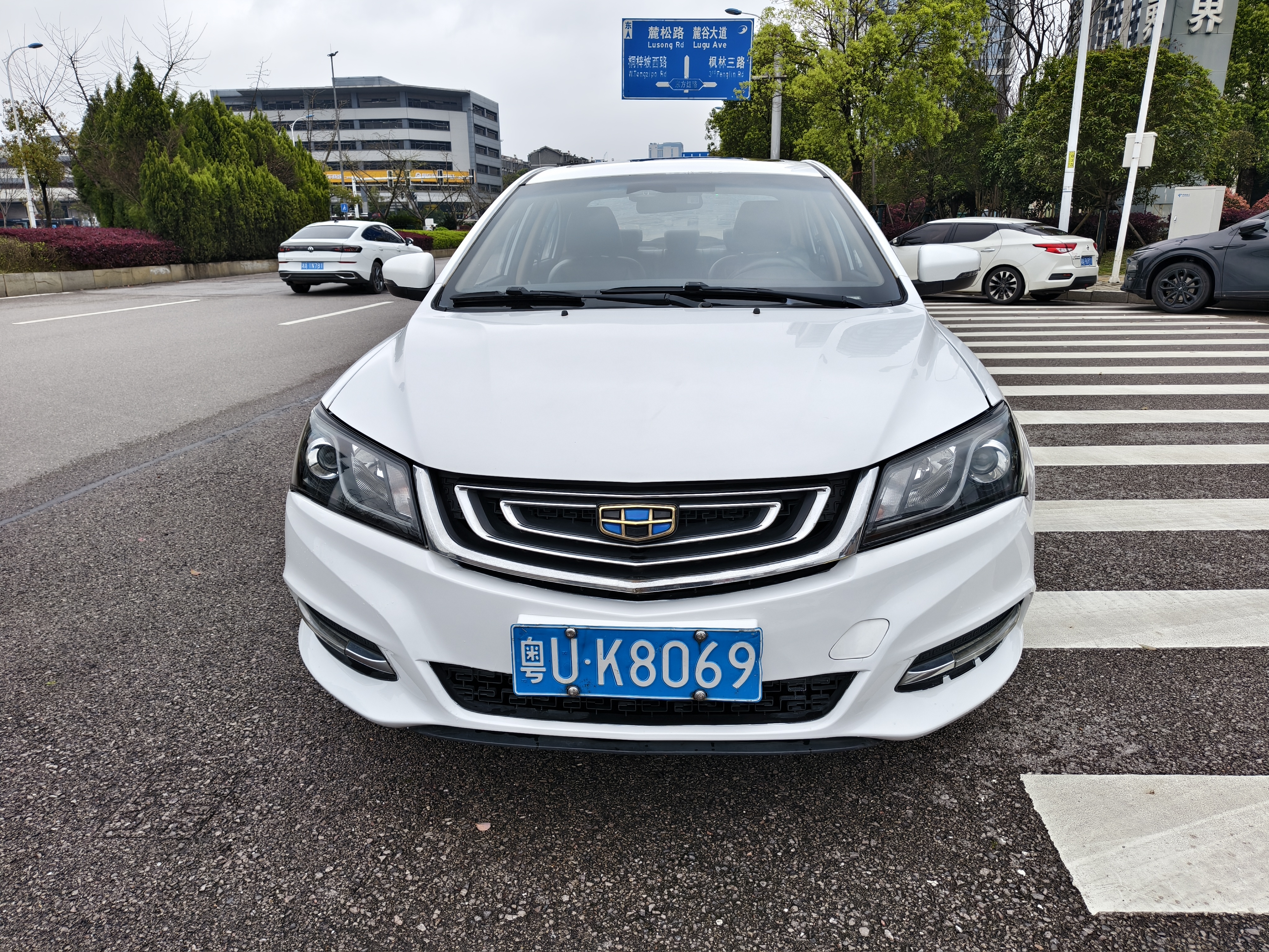 GEELY Emgrand 2017 #2 GEELY Emgrand 2017 car image #2