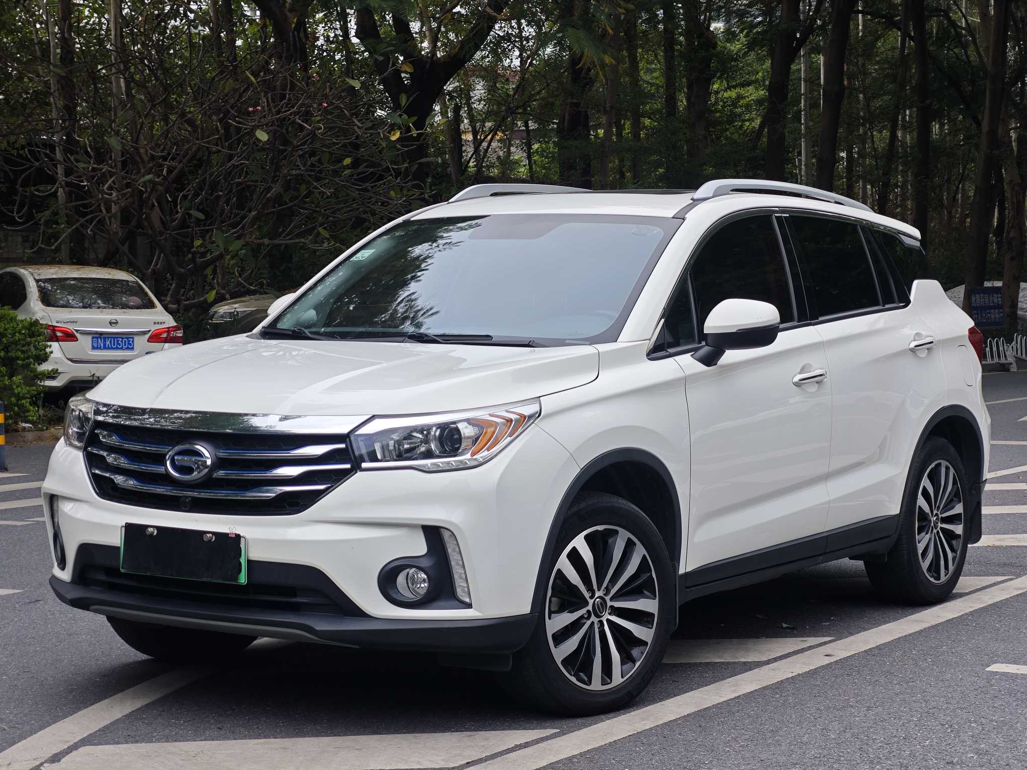 GAC Trumpchi GS4 New Energy 2018 car image #2