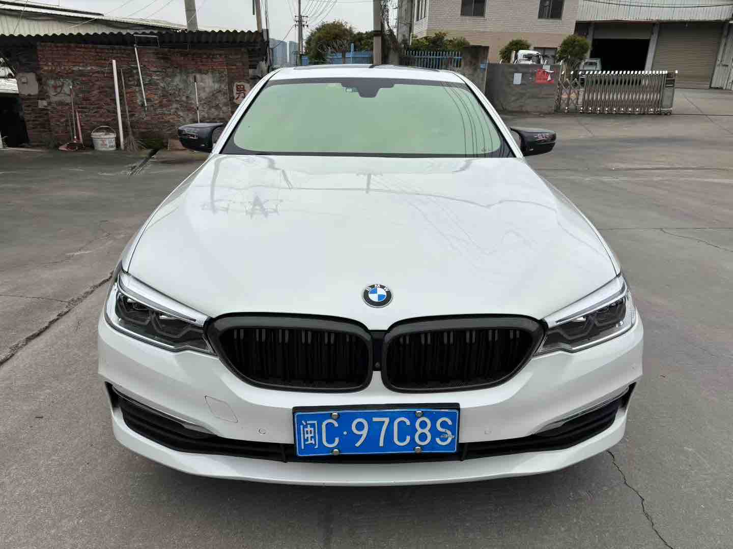 BMW 5 Series 2017 #2 BMW 5 Series 2017 car image #2