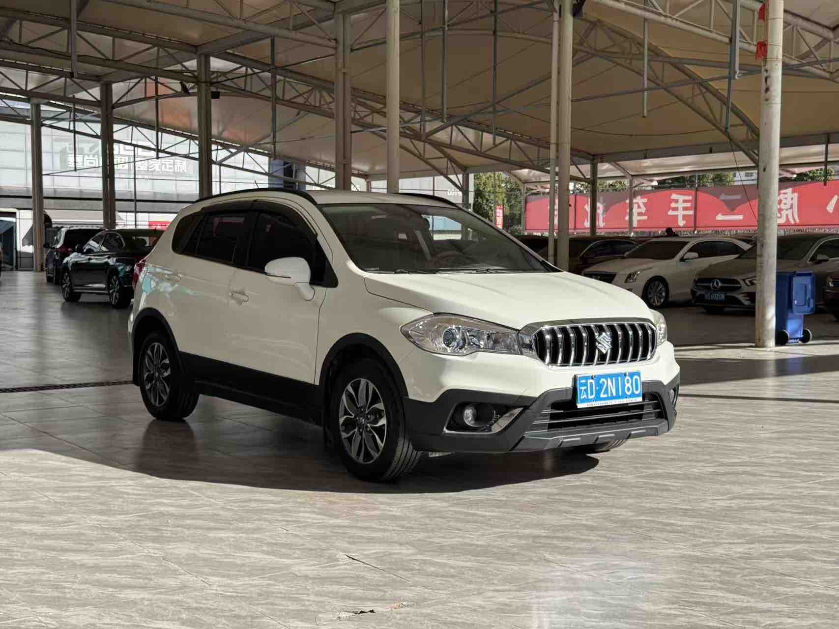Suzuki SX4 S-CROSS 2018 imagem de carro #2
