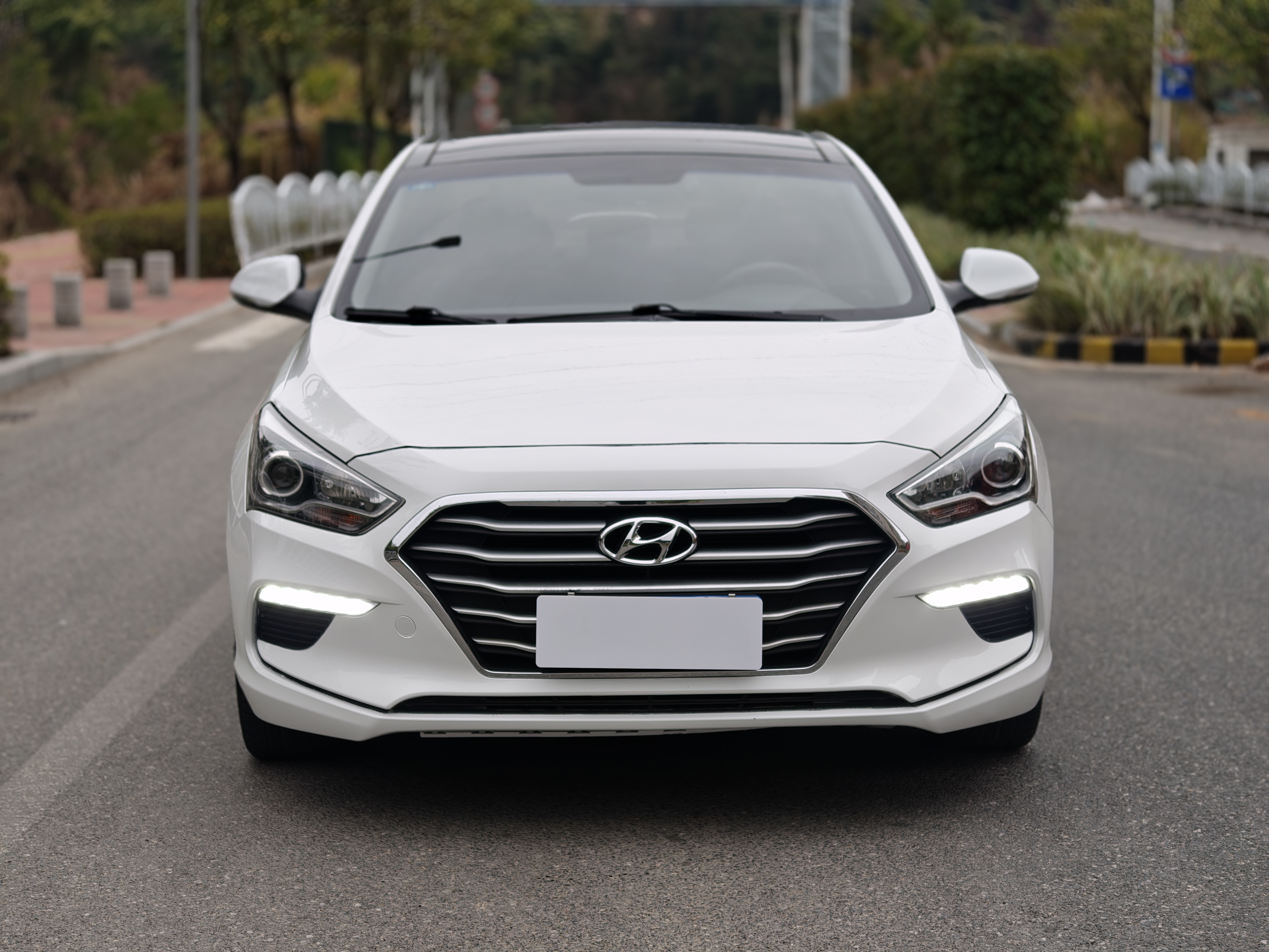 Hyundai Mistra 2018 car image #2