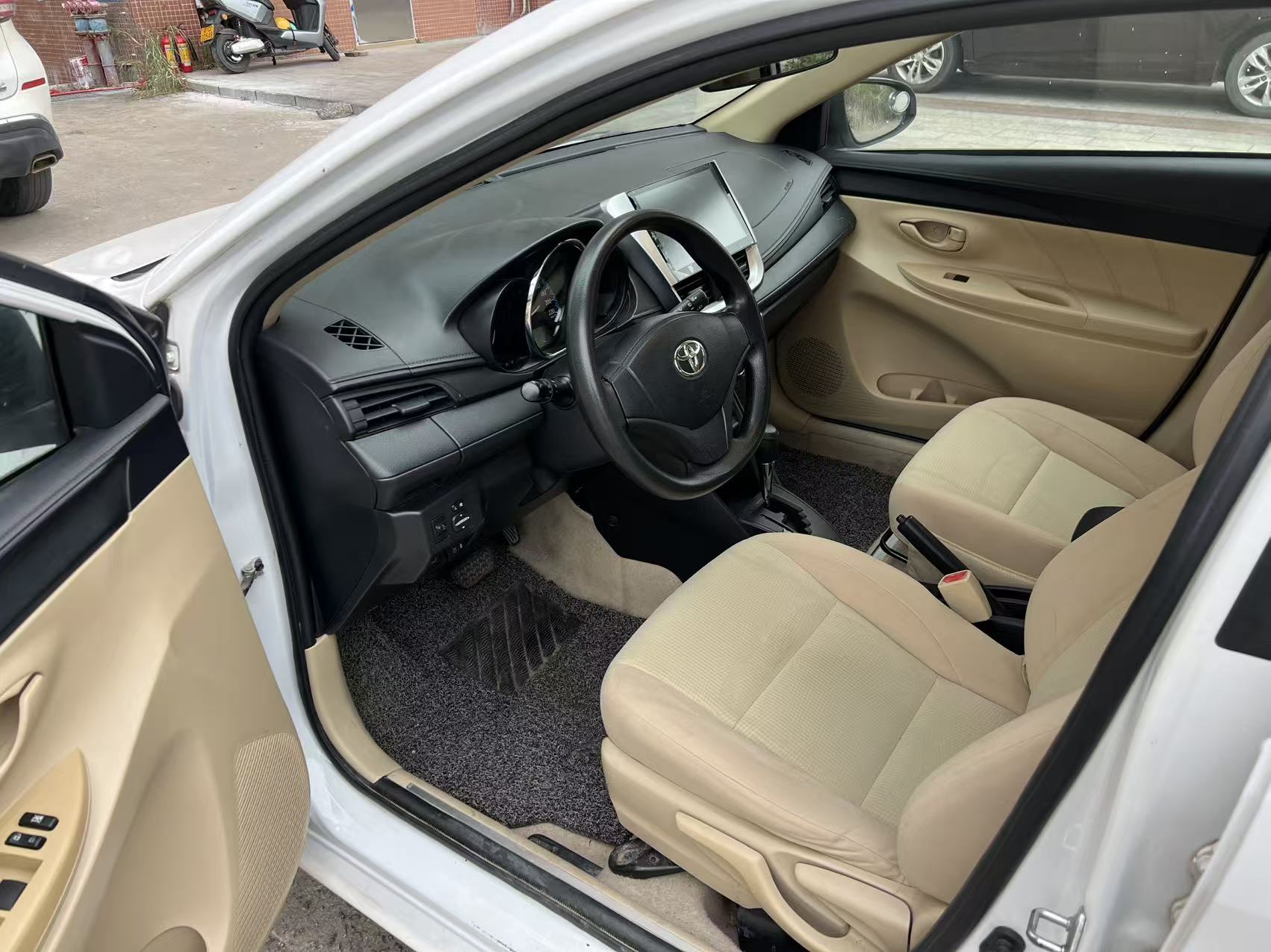 Yaris L Zhixuan 2017 car image #2