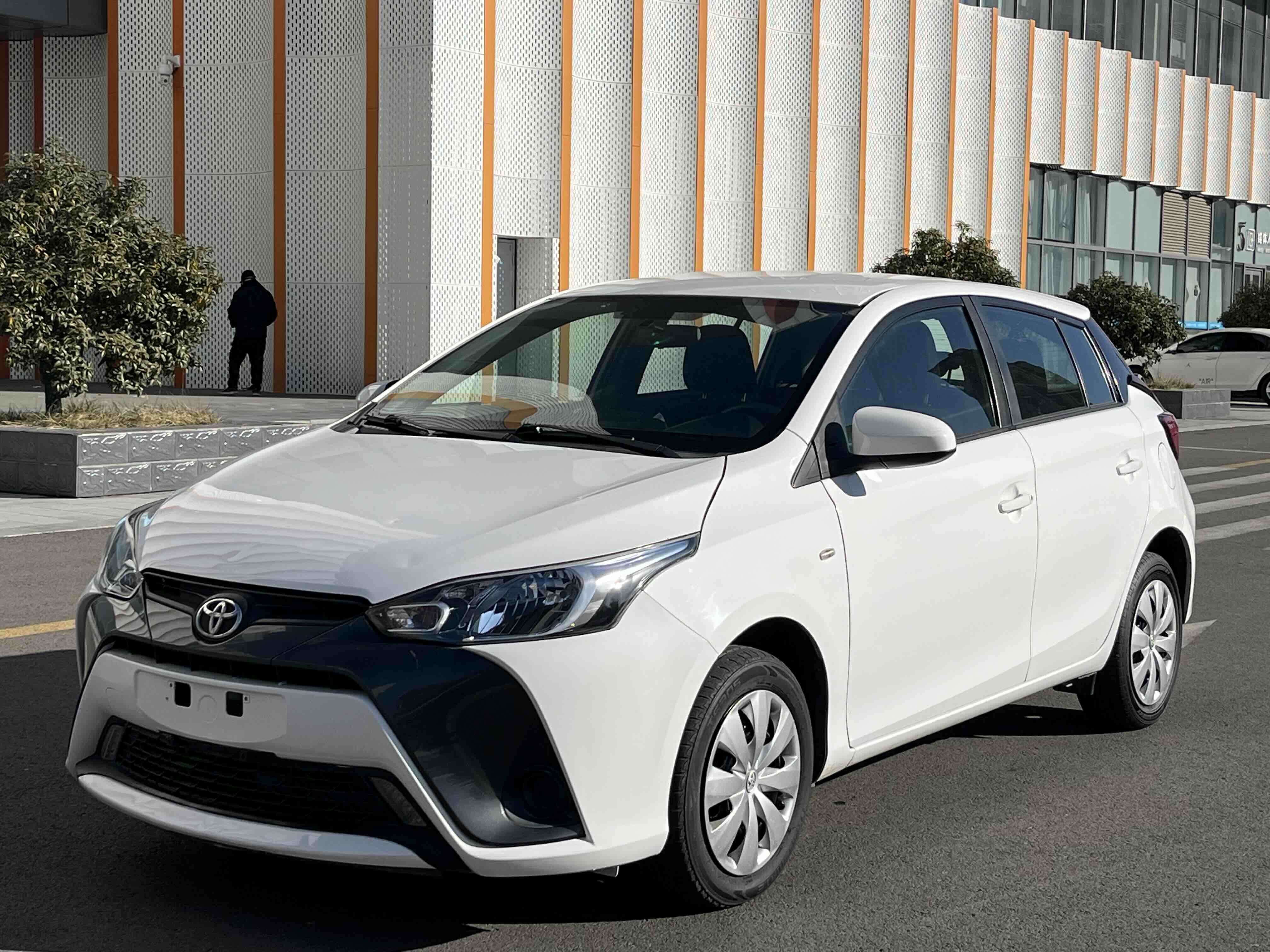 Toyota Yaris L Zhixuan 2018 car image #2