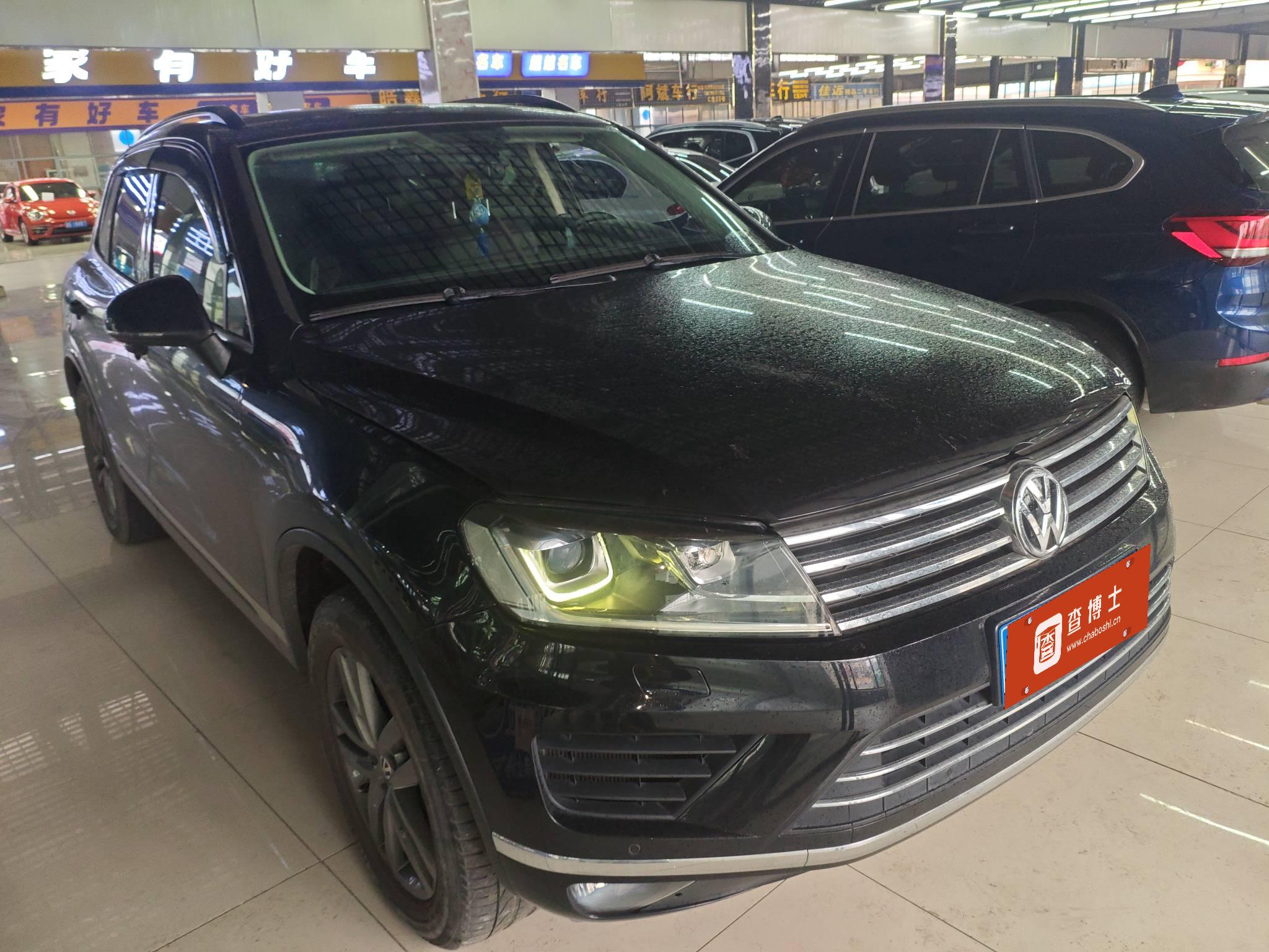 Volkswagen Touareg 2018 car image #2