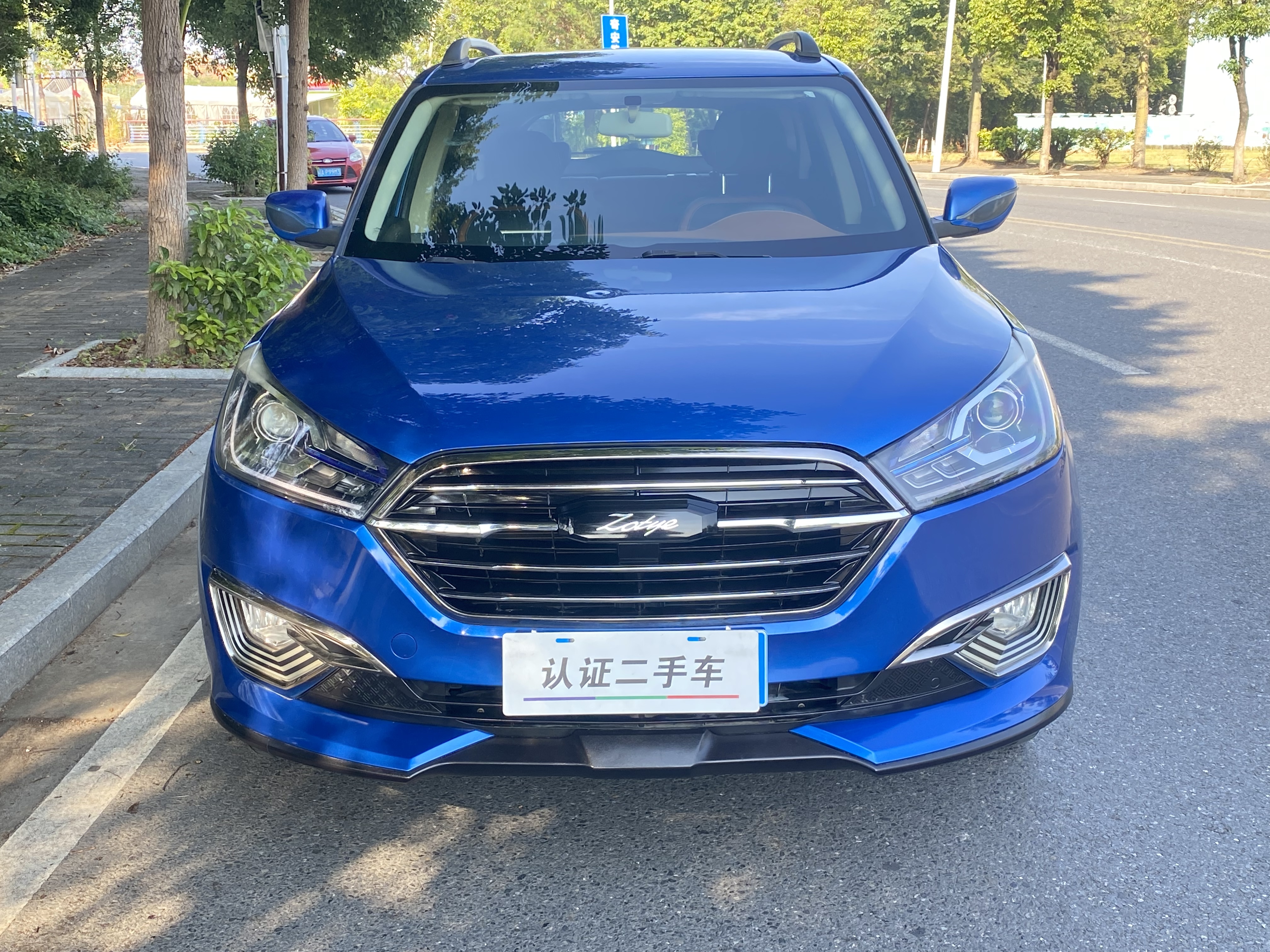 众泰 众泰T300 2018 汽车图片 #2