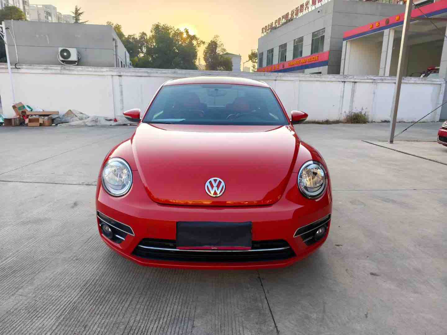 Volkswagen Beetle 2020 car image #2