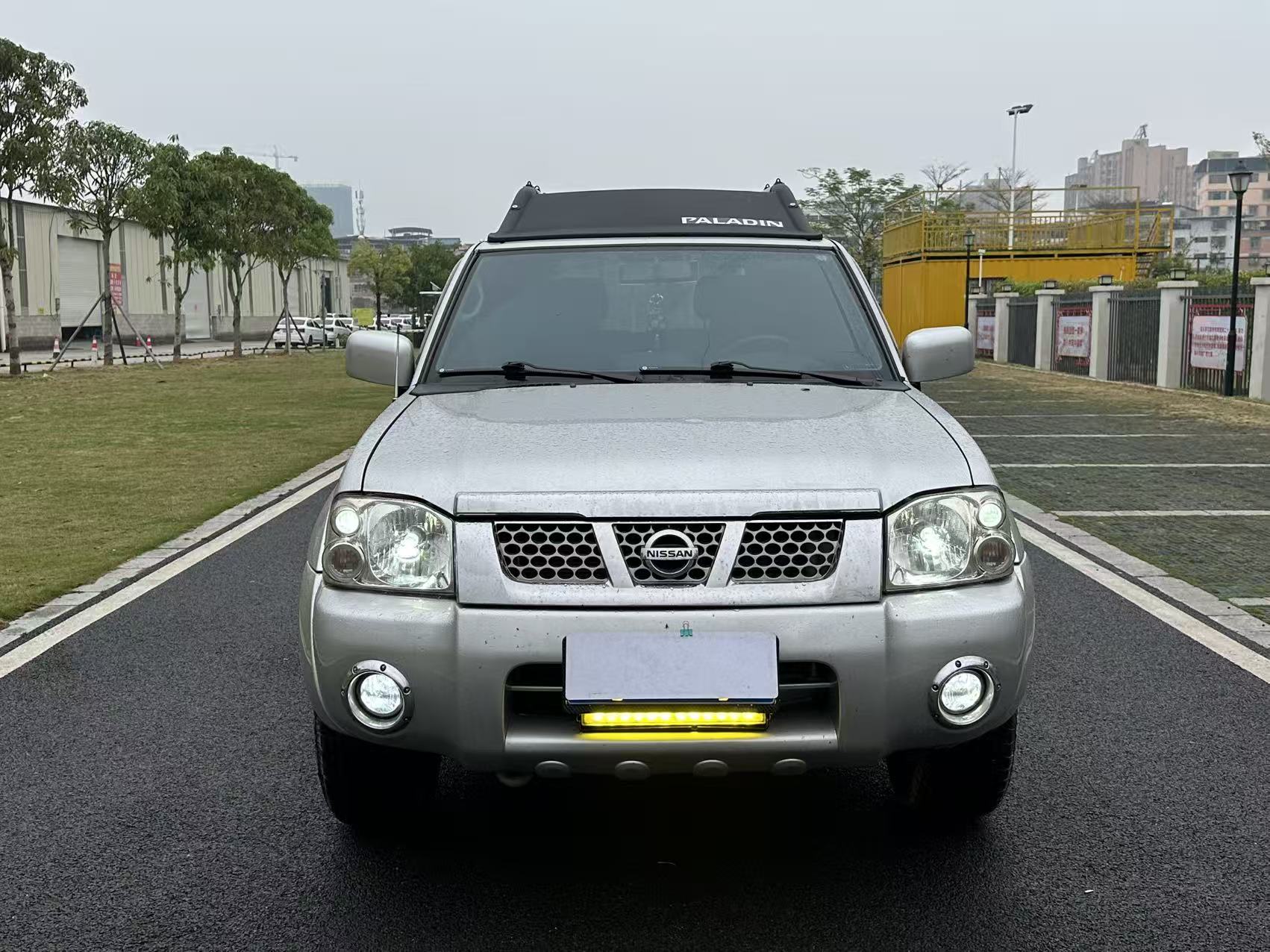 日产 日产帕拉丁 2010 汽车图片 #2