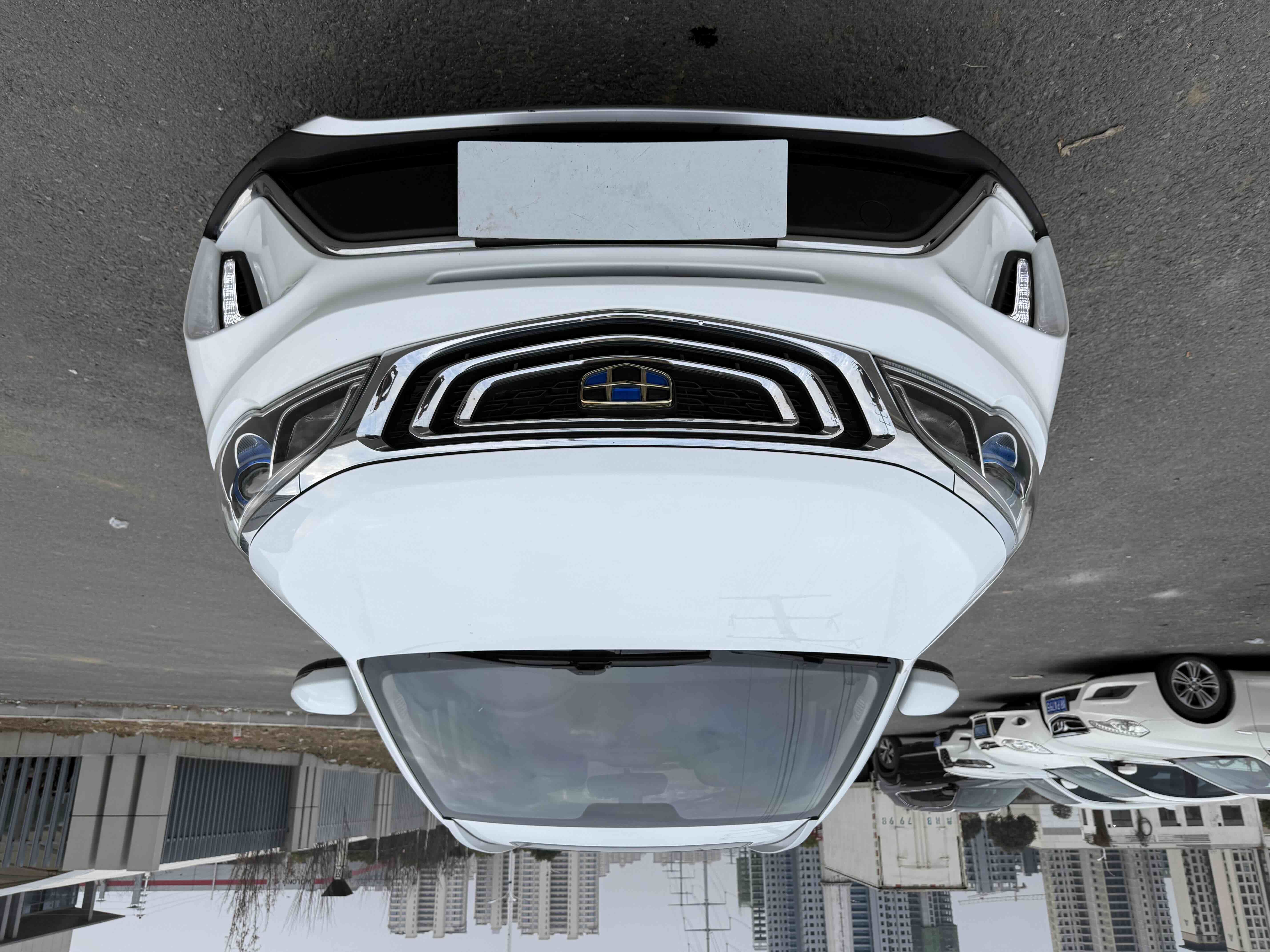 Vision X3 2019 car image #2