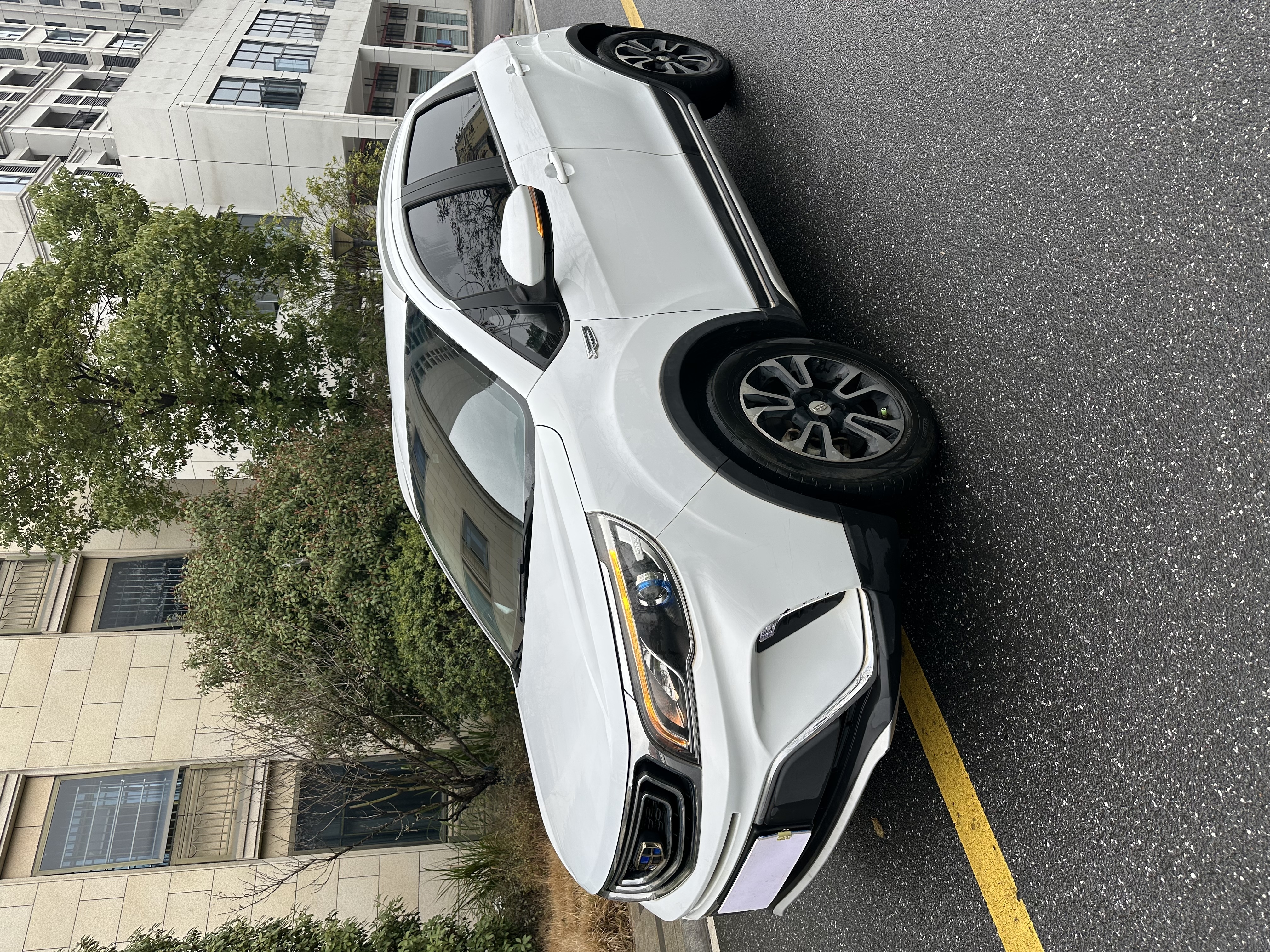 Vision X3 2018 car image #2