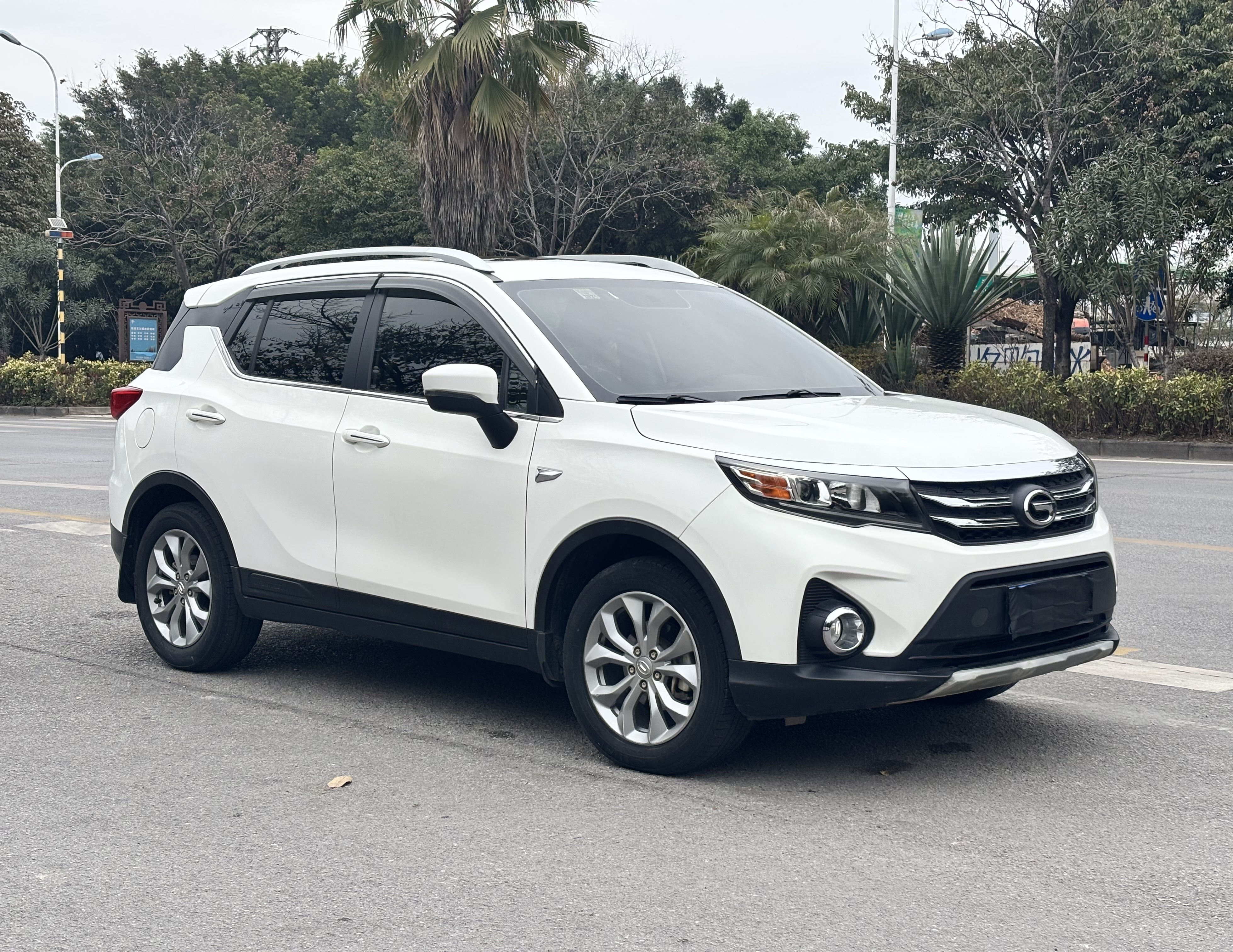 GAC Trumpchi GS3 2018 car image #2