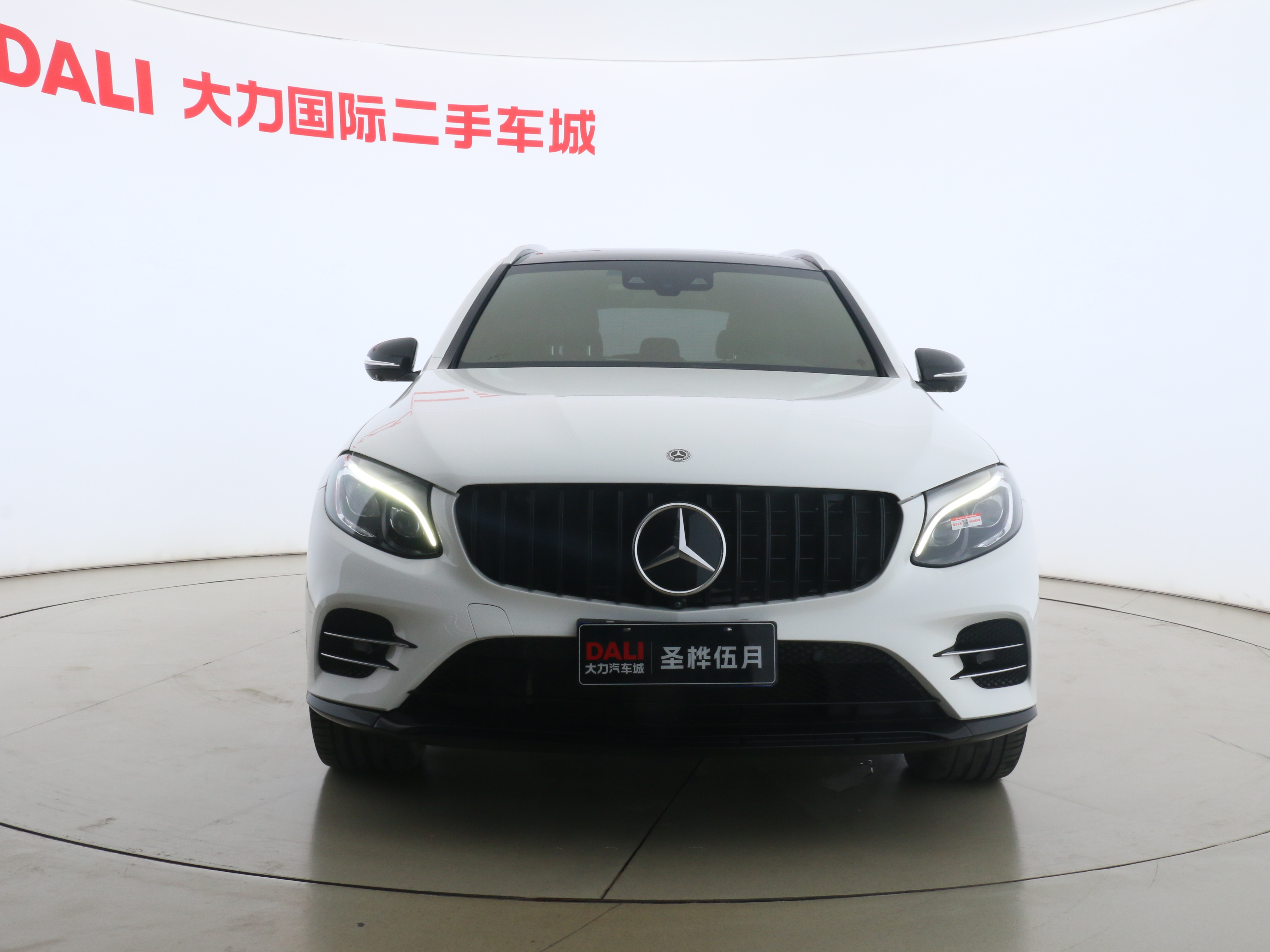 Mercedes-Benz GLC AMG 2018 immagine di auto #2