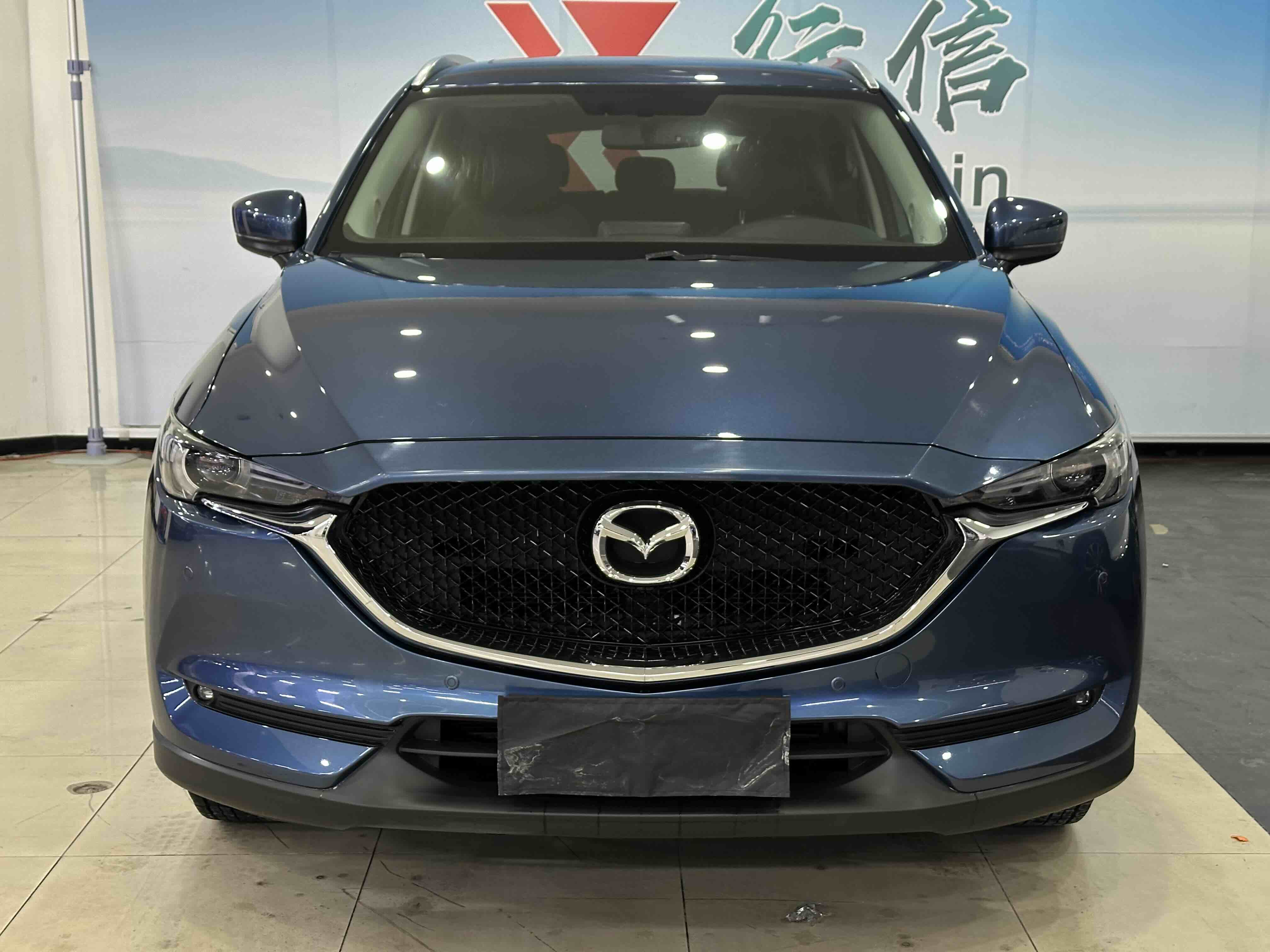 Mazda CX-5 2018 car image #2