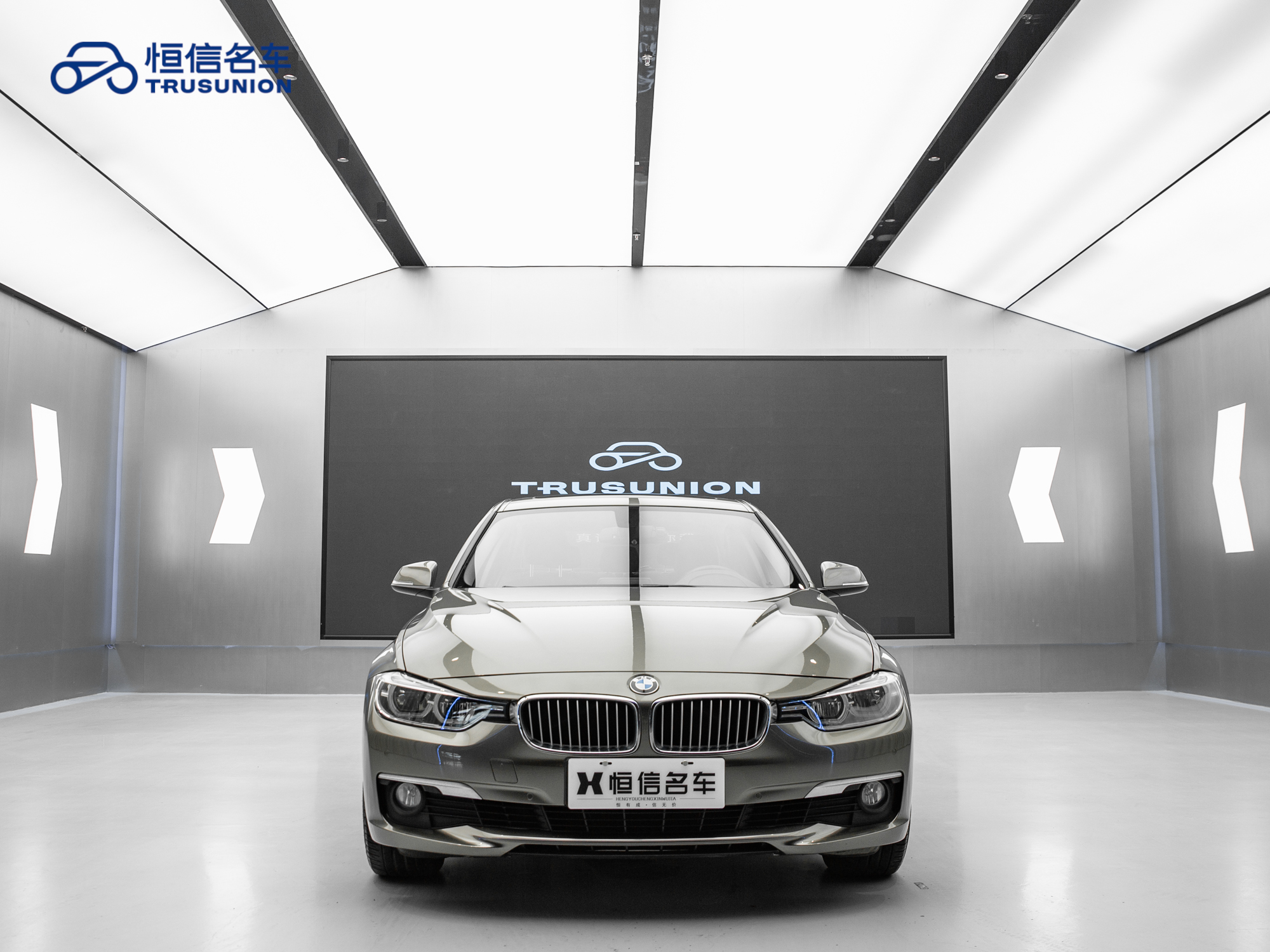 BMW 3 Series 2018 #2 BMW 3 Series 2018 car image #2