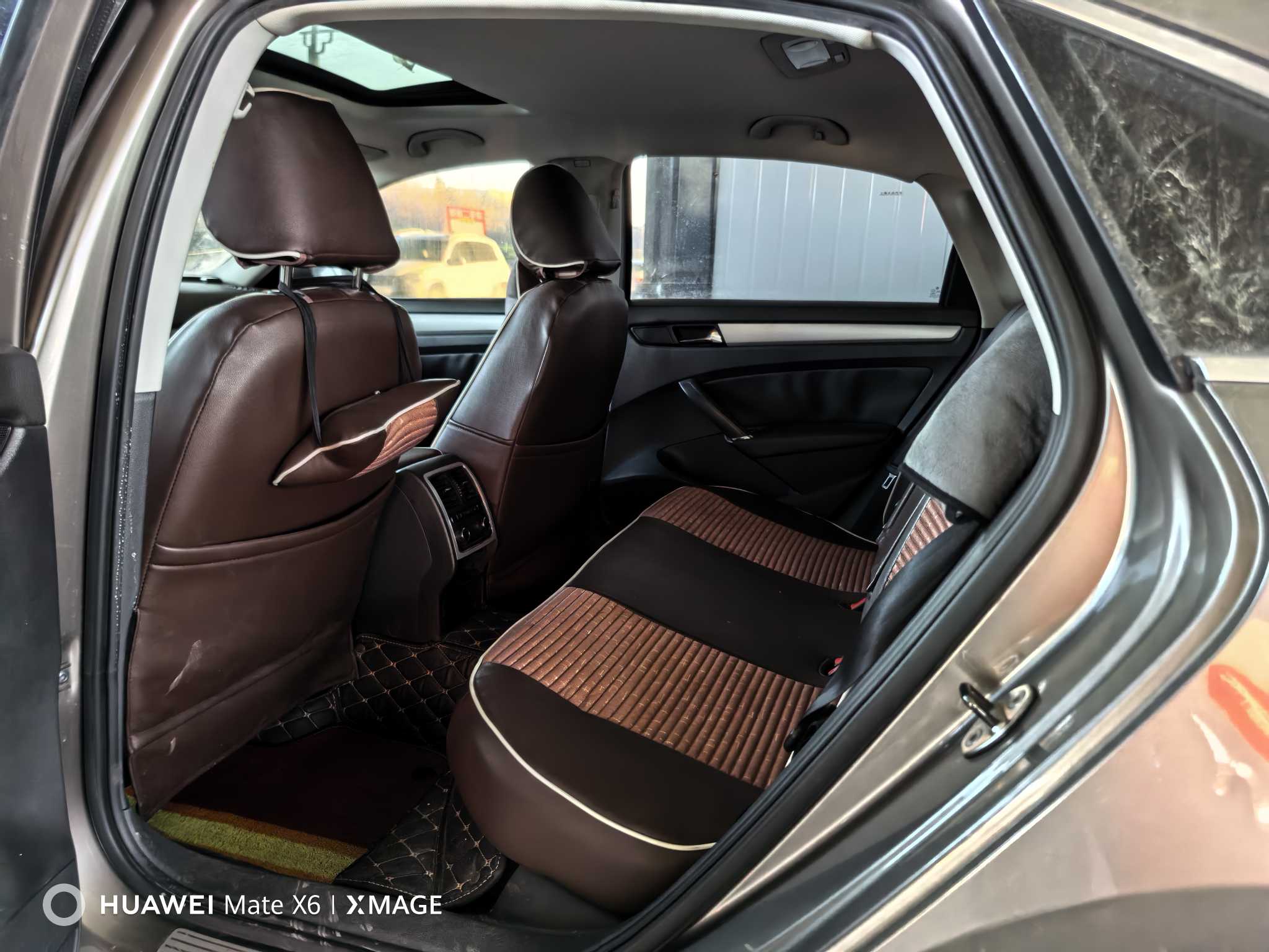 Volkswagen Passat 2014 car image #2