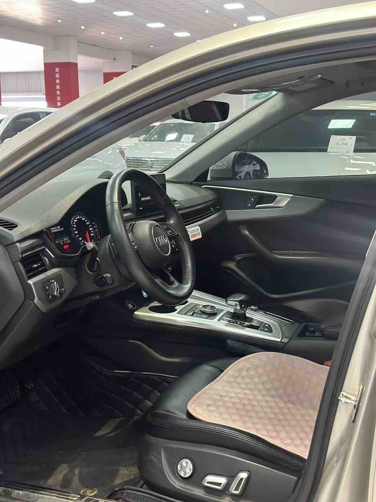 Audi A4L 2018 image de voiture #2