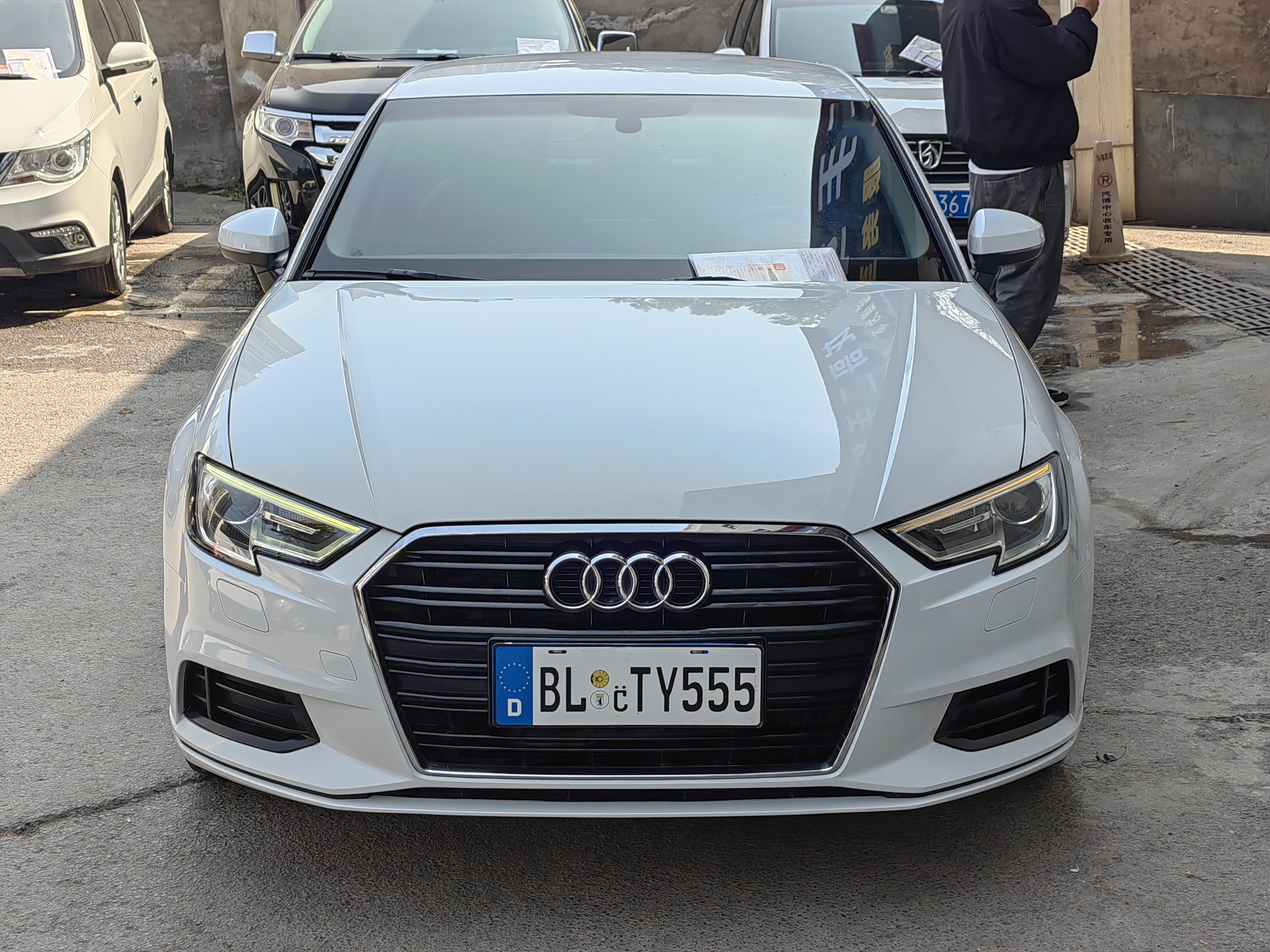 Audi A3 2018 car image #2