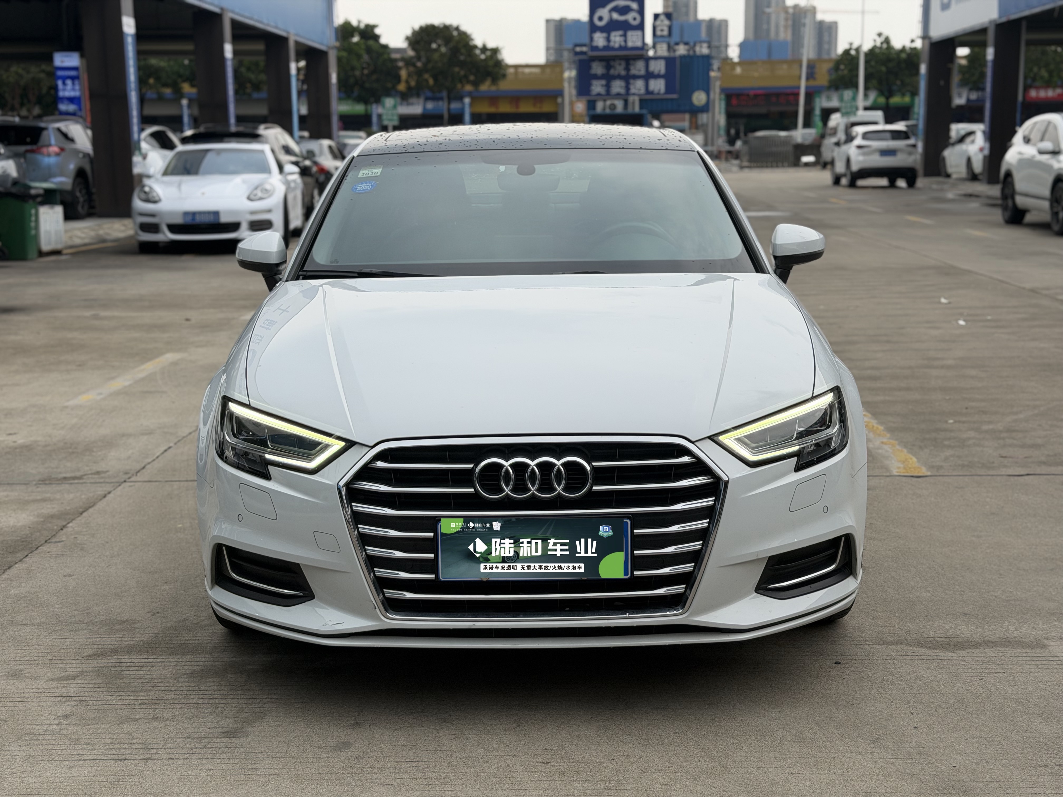 Audi A3 2018 car image #2