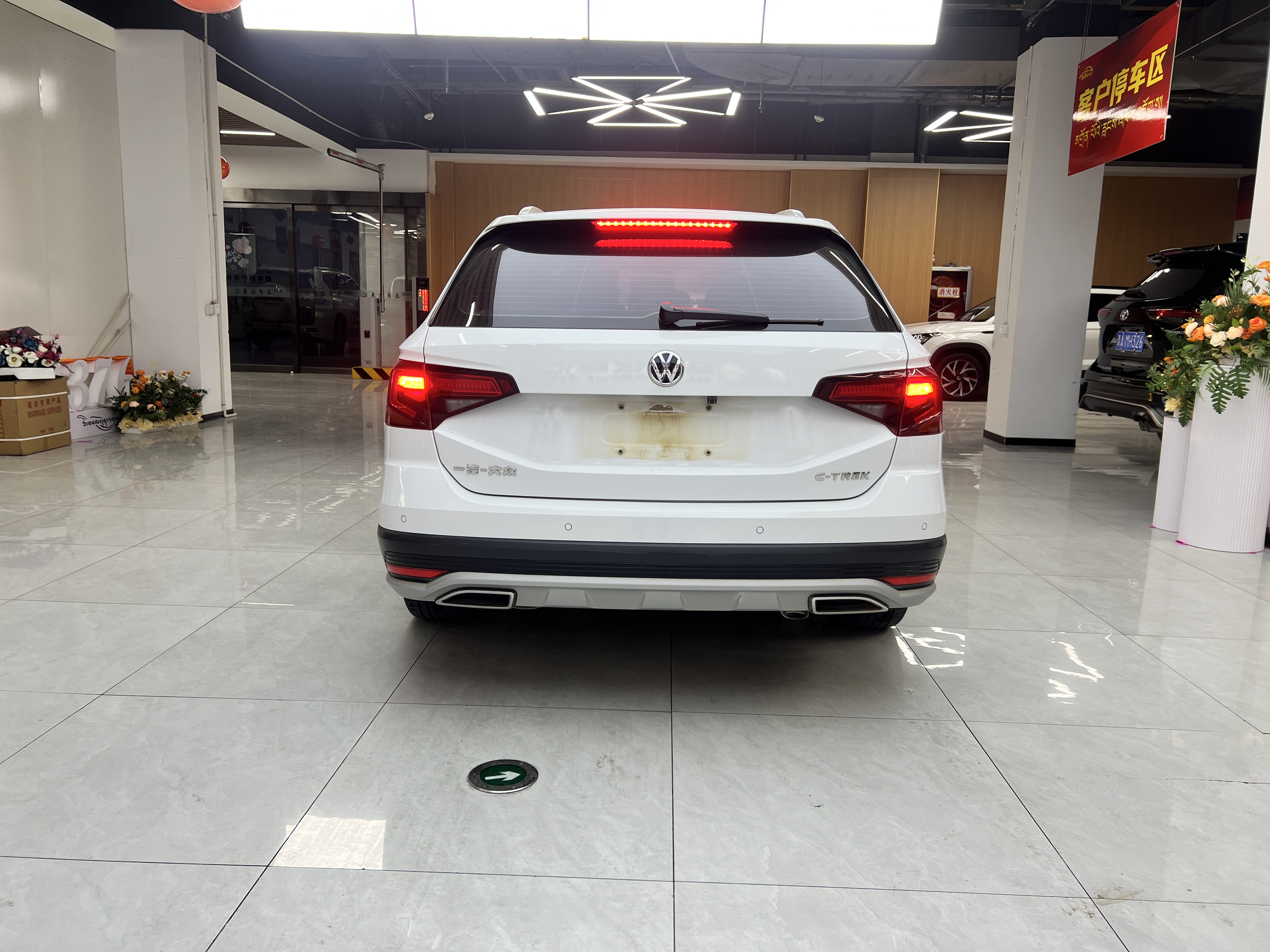 Volkswagen C-Trek 2018 immagine di auto #2