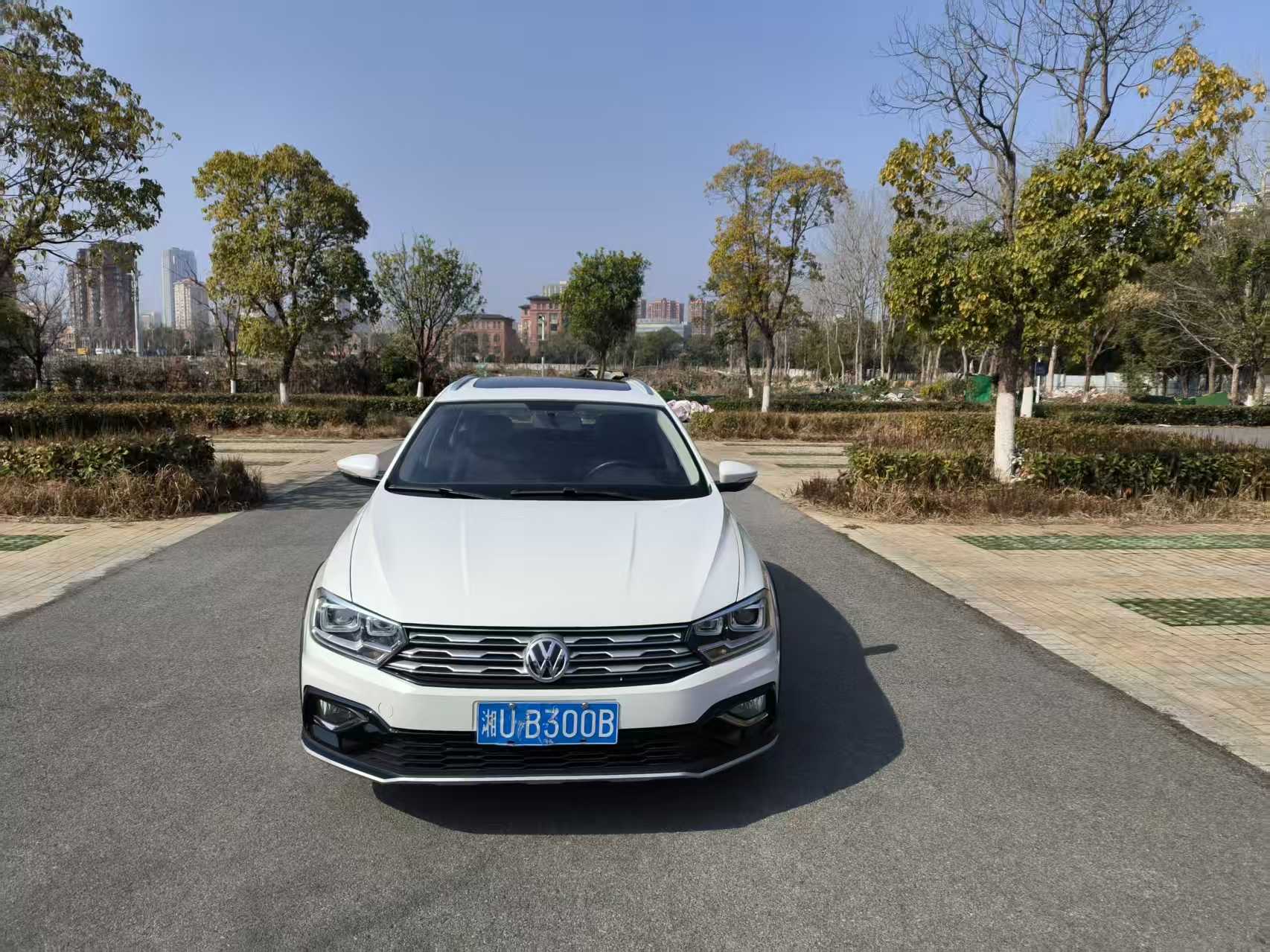 Volkswagen C-Trek 2018 immagine di auto #2