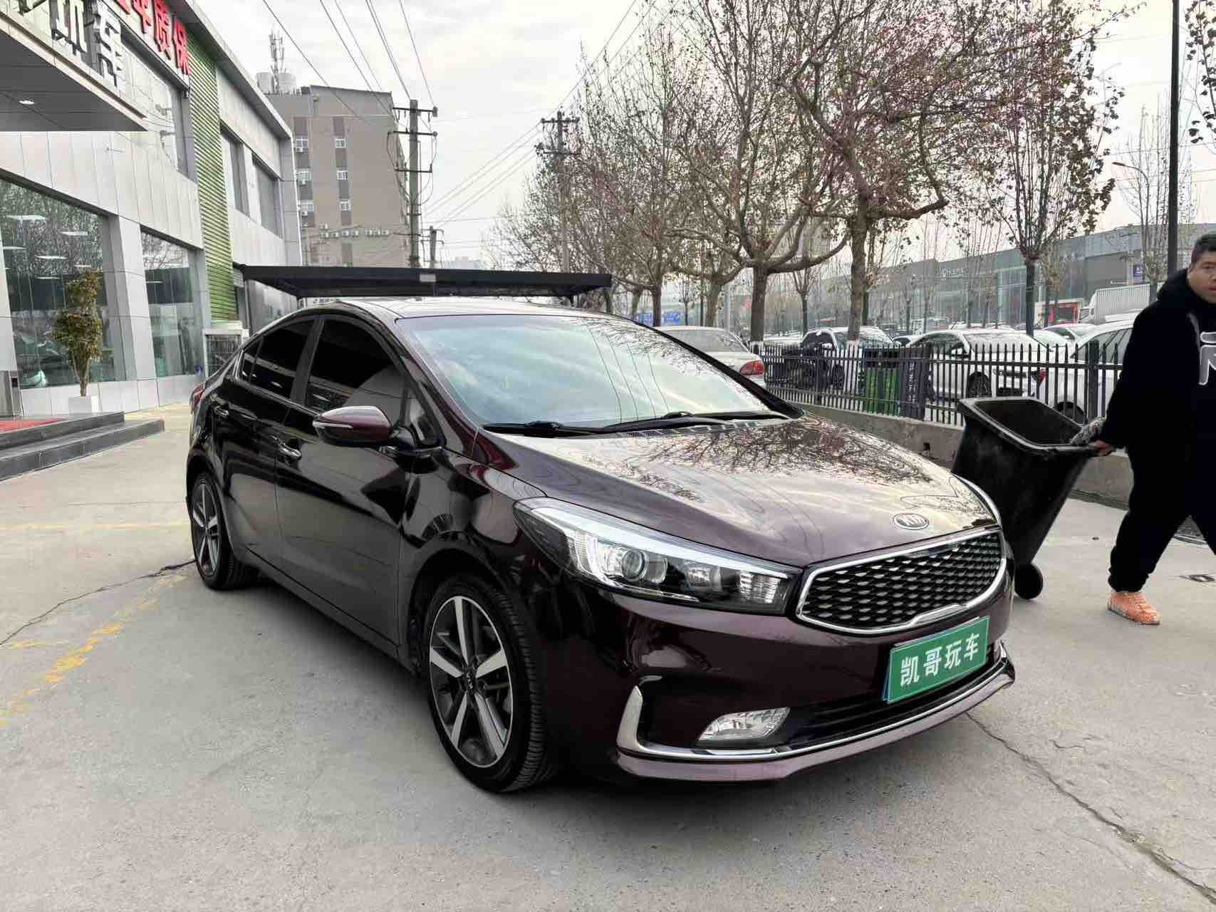 Kia K3 2018 car image #2