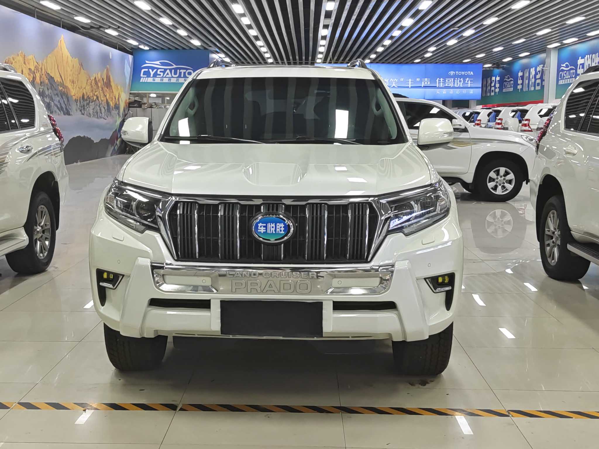 Toyota Land Cruiser Prado 2019 صورة سيارة #2
