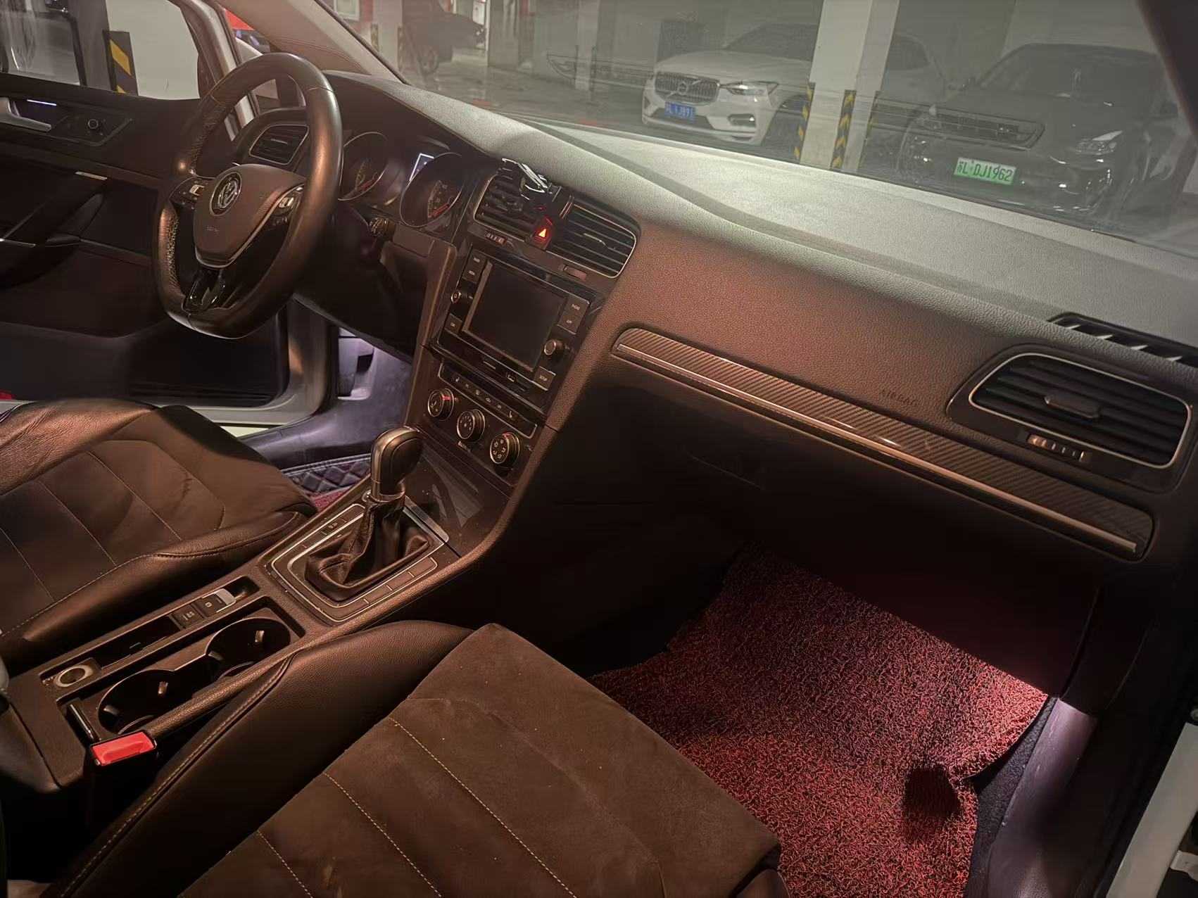 Volkswagen Golf 2018 immagine di auto #2