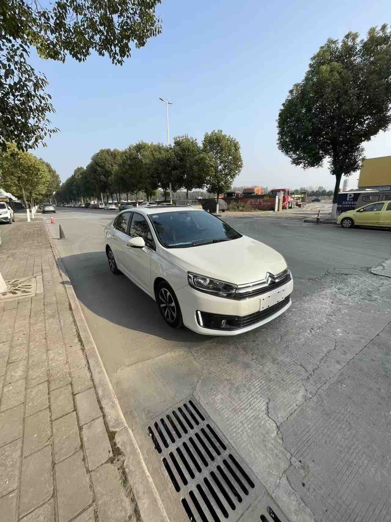 Citroen C4 C-Quatre 2018 #2 Citroen C4 C-Quatre 2018 car image #2