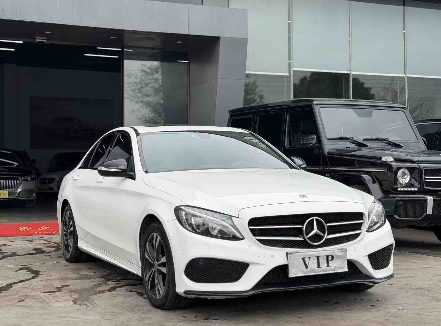 Mercedes-Benz C Class 2018 car image #2