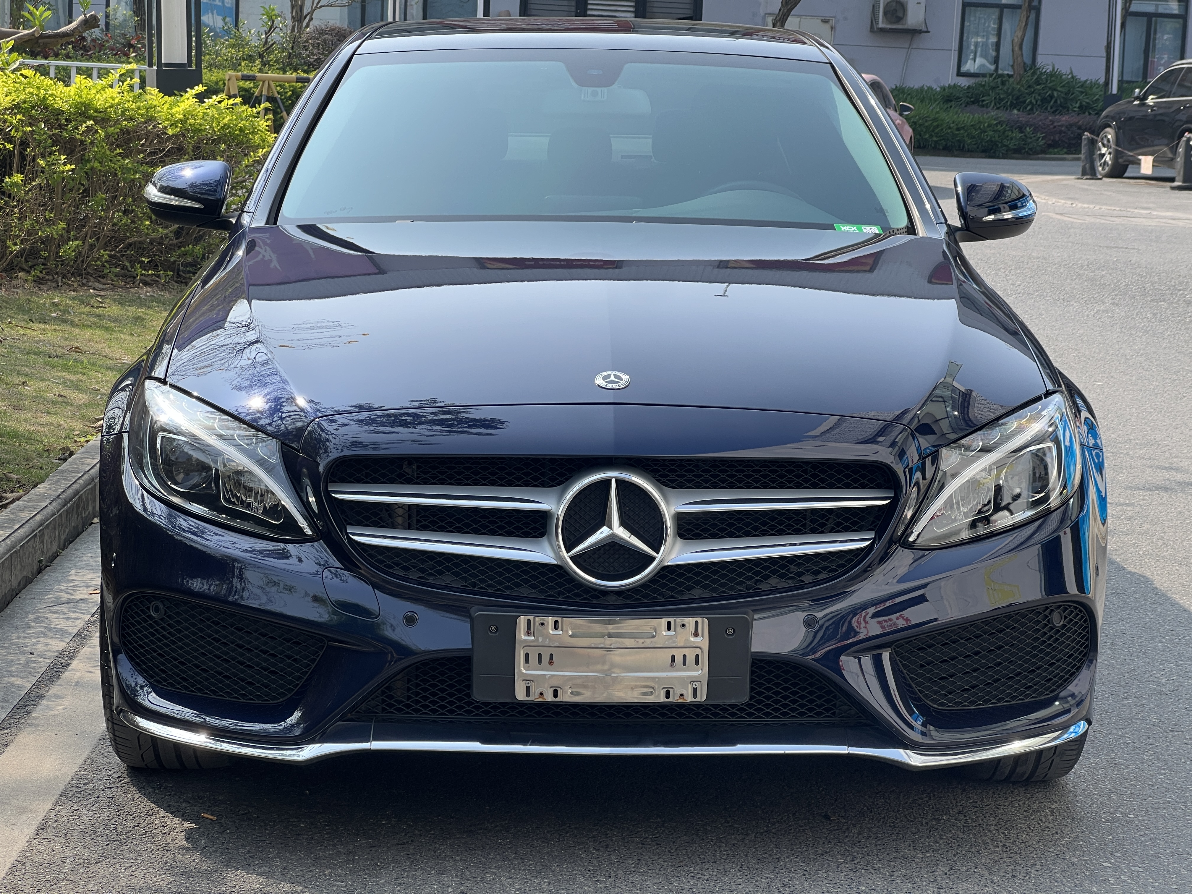 Mercedes-Benz C Class 2018 car image #2