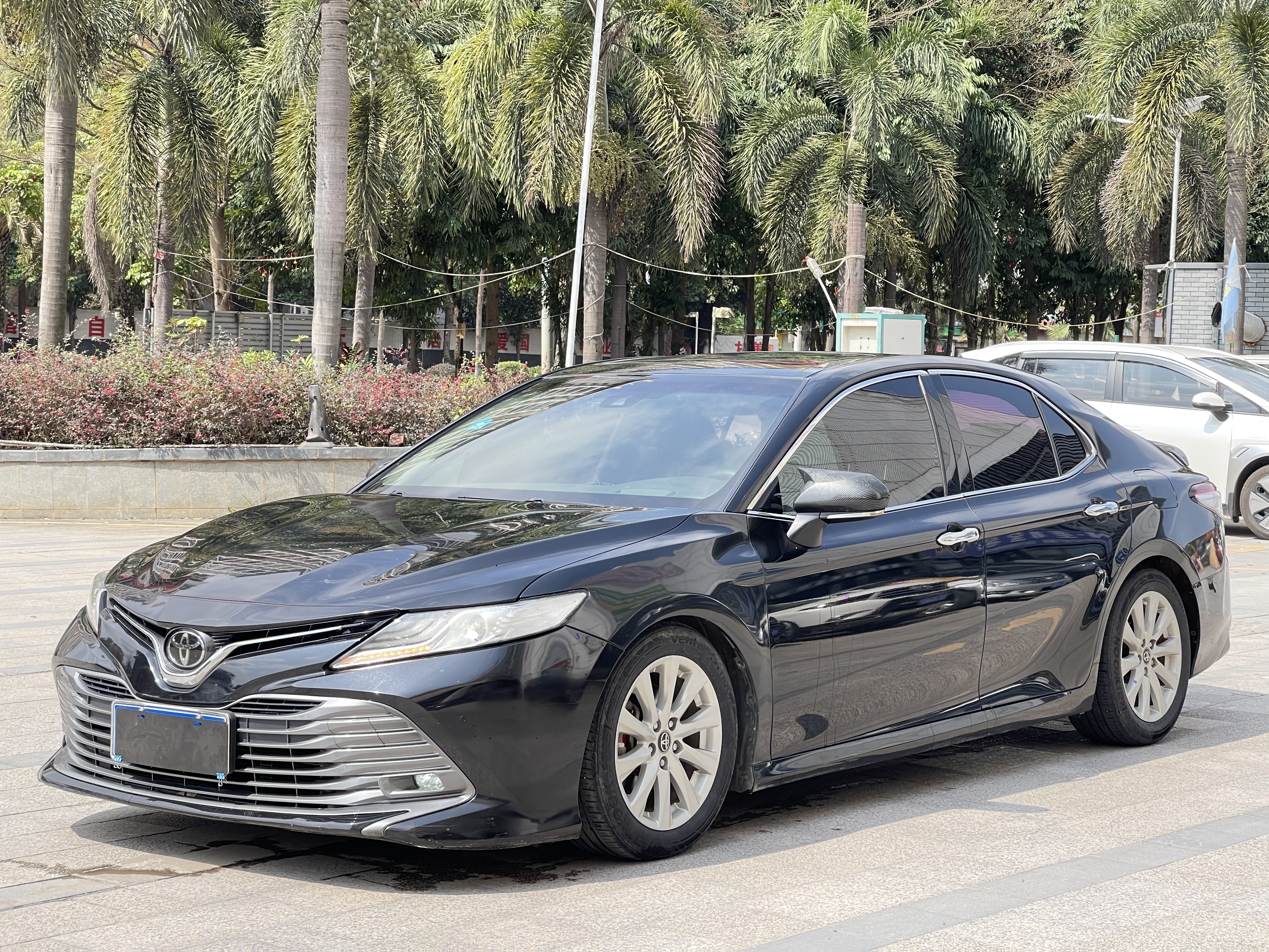 Toyota Camry 2018 immagine di auto #2