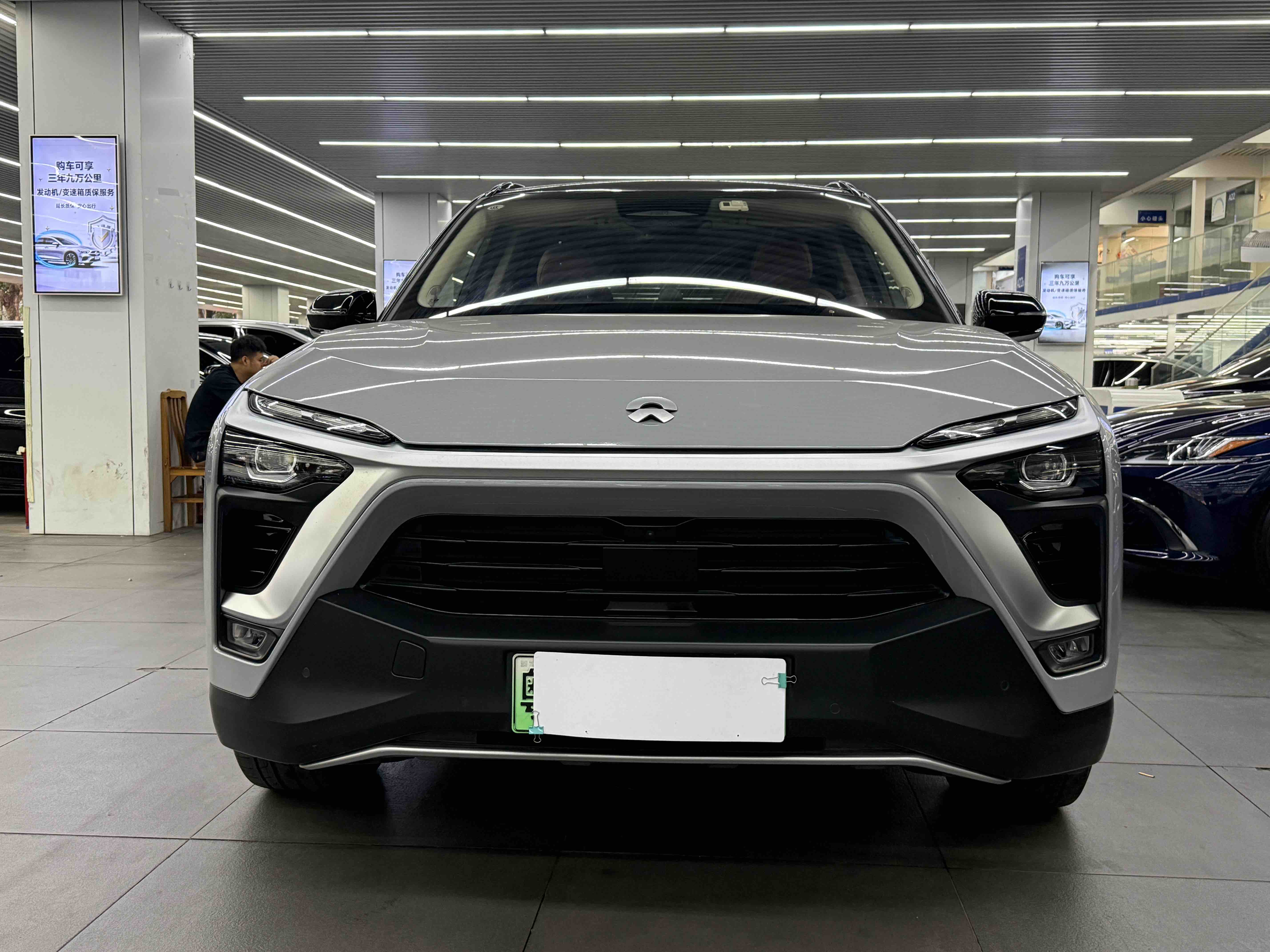 蔚来 蔚来ES8 2019 汽车图片 #2