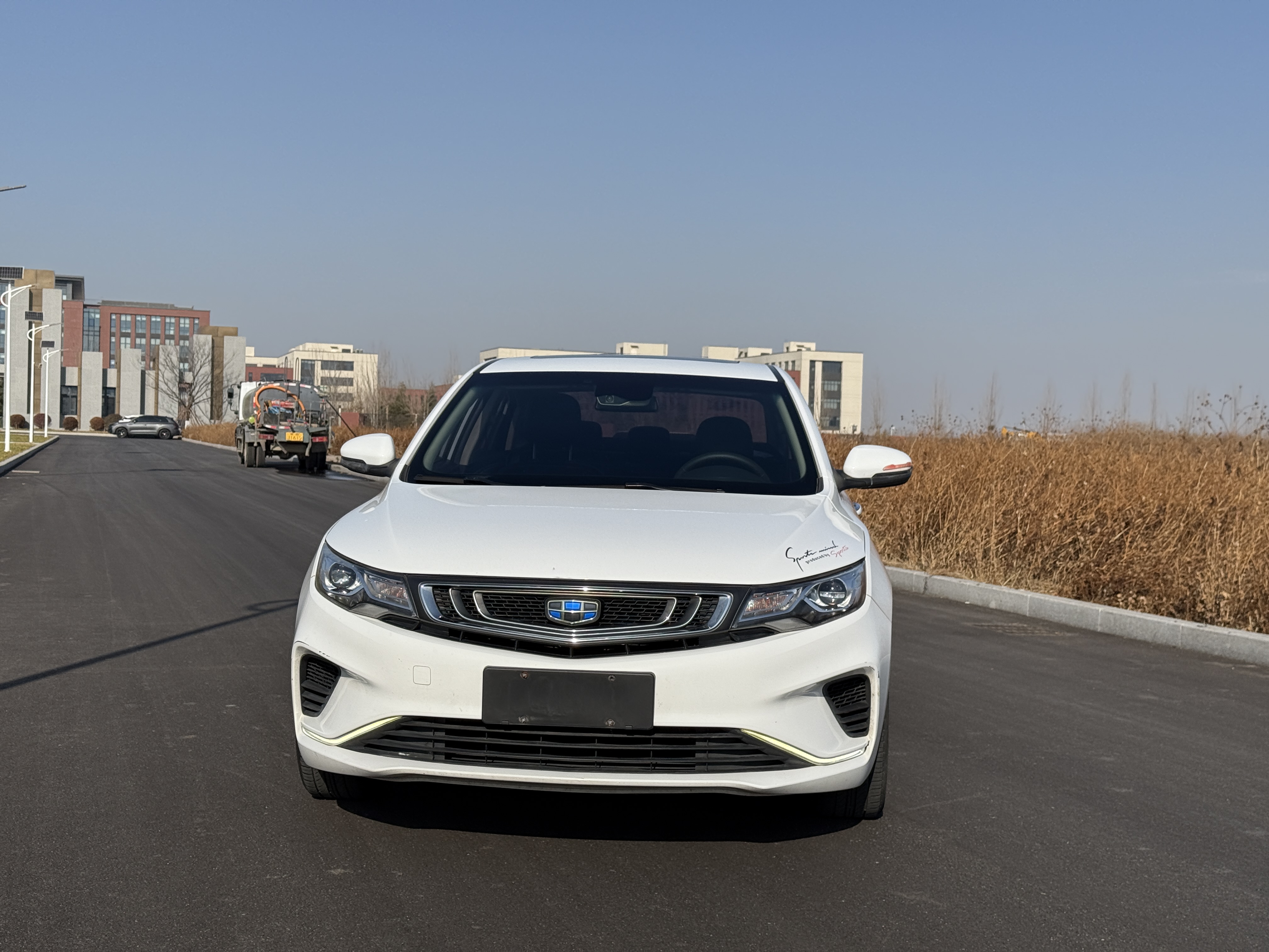 Emgrand GL 2018 car image #2