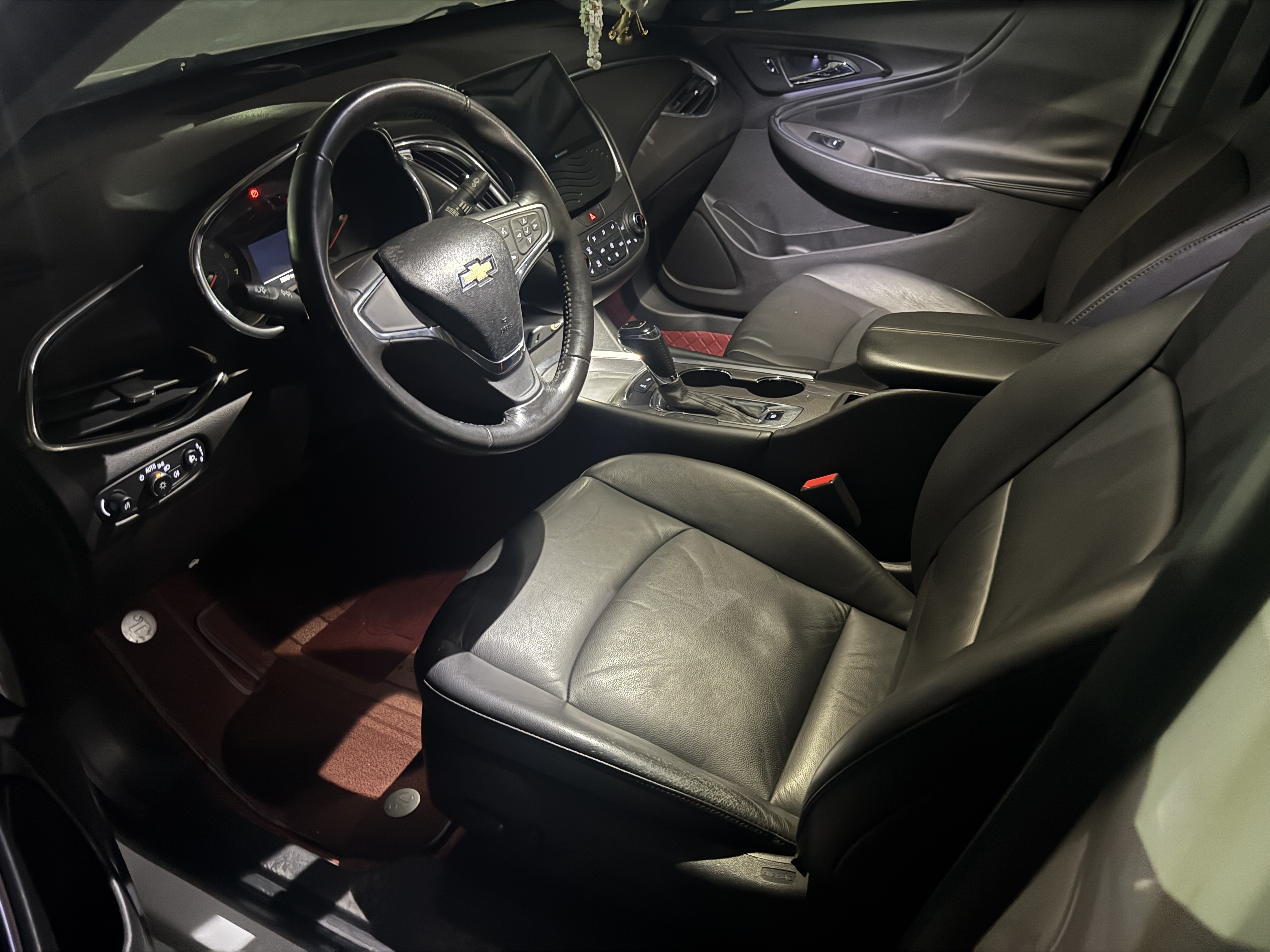 Chevrolet Malibu XL 2019 car image #2