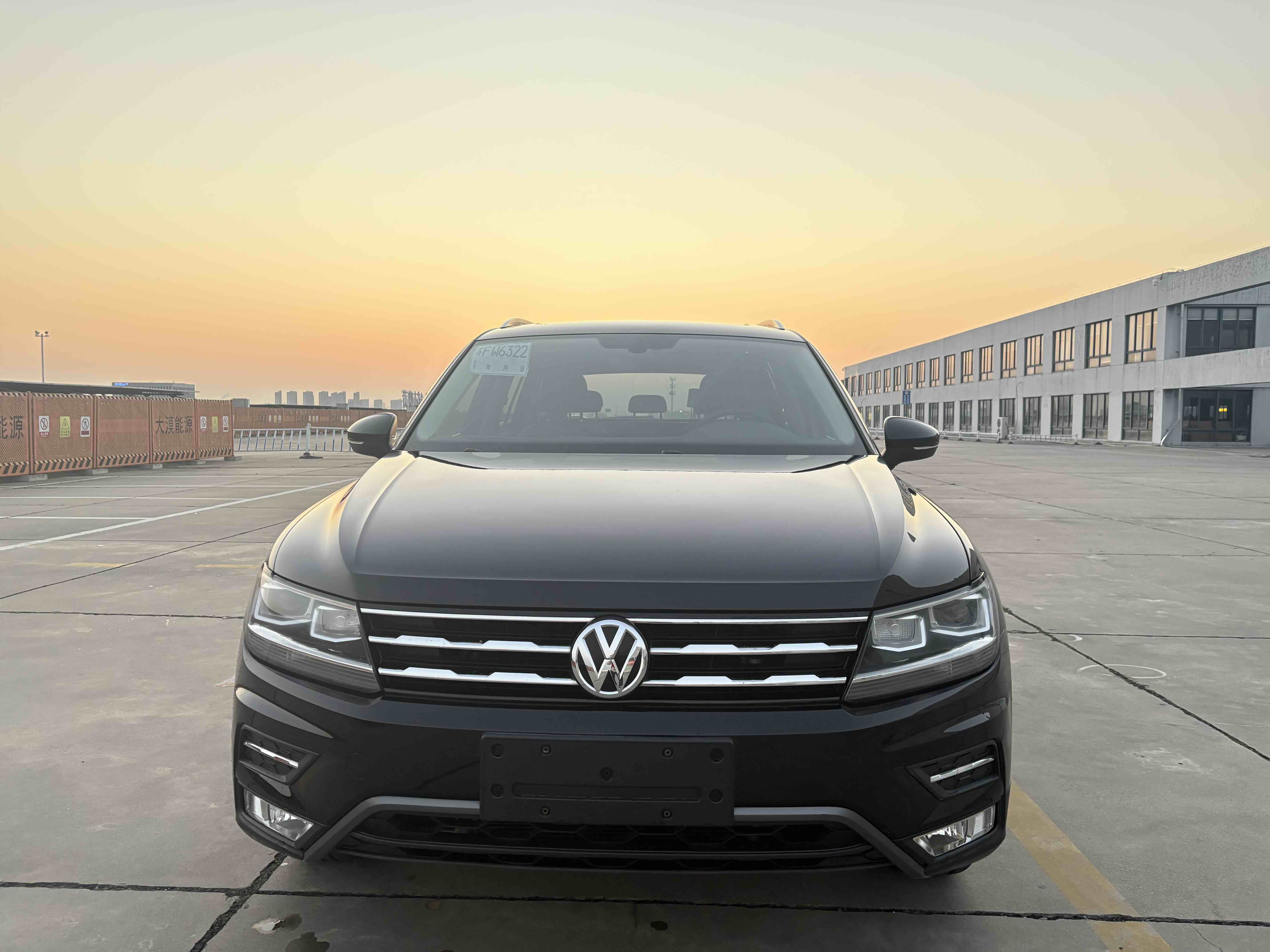 Volkswagen Tiguan L 2018 #2 Volkswagen Tiguan L 2018 car image #2